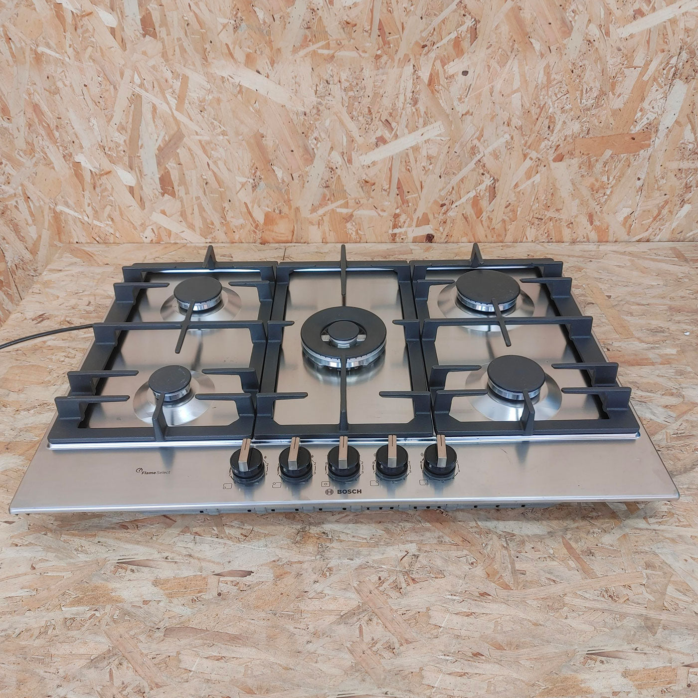 Bosch Serie 6 PCH6A5B90 piano cottura Nero, Stainless steel Da incasso Gas 4 Fornello(i)