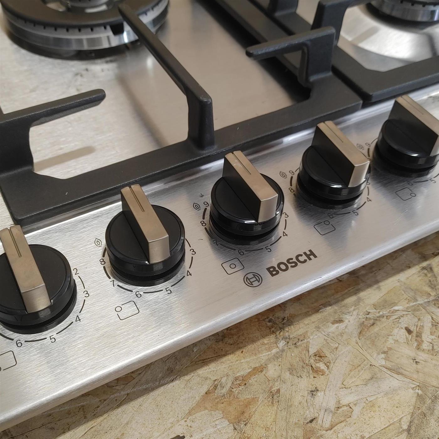Bosch Serie 6 PCQ7A5B90 piano cottura Acciaio inossidabile Da incasso Gas 5 Fornello(i)