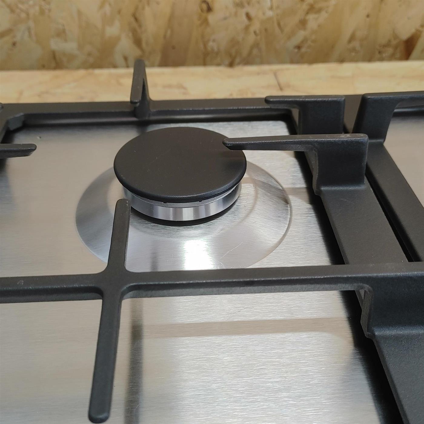 Bosch Serie 6 PCQ7A5B90 piano cottura Acciaio inossidabile Da incasso Gas 5 Fornello(i)