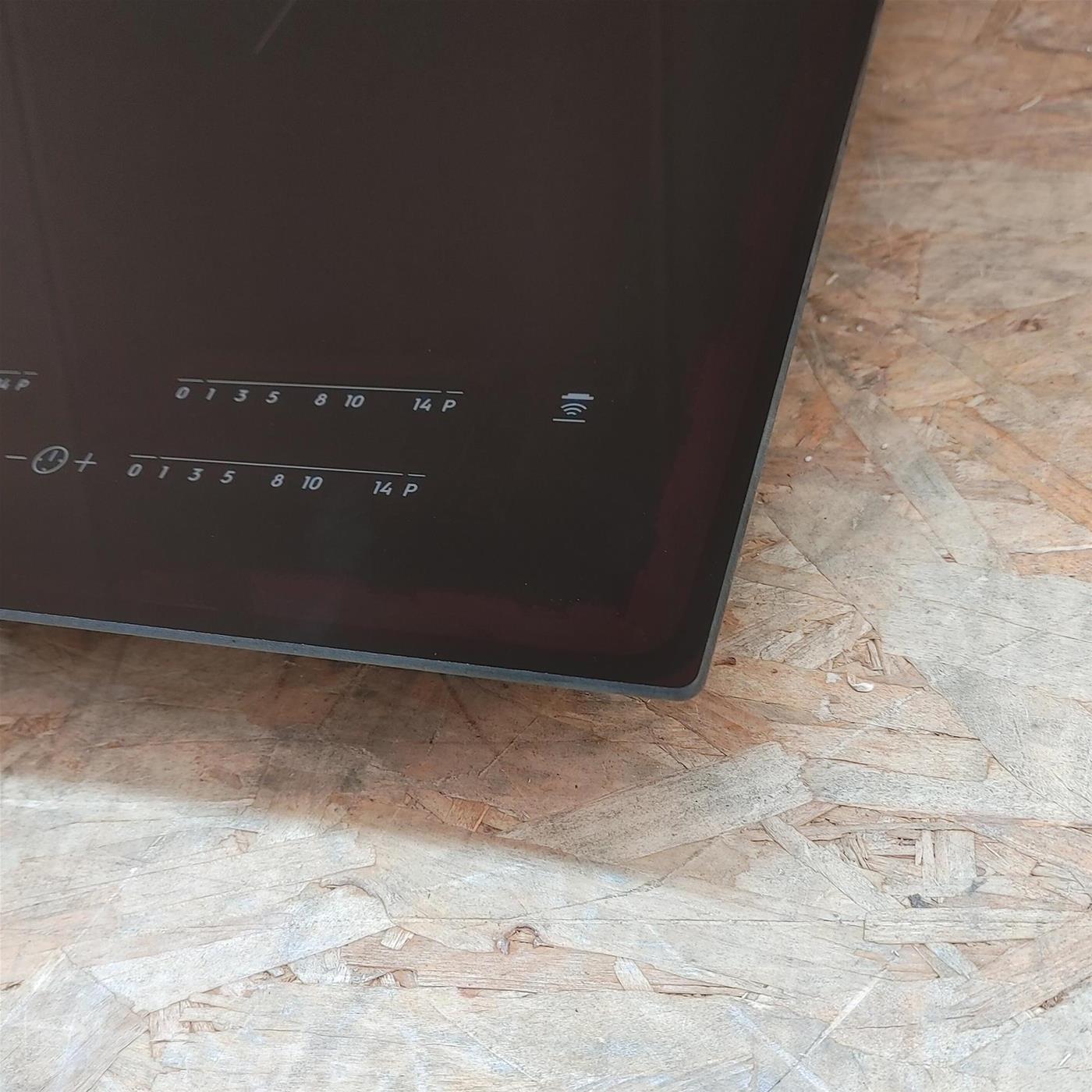 Electrolux EIS82449C Nero Incasso 80 cm Piano cottura a induzione 4 zona(e)