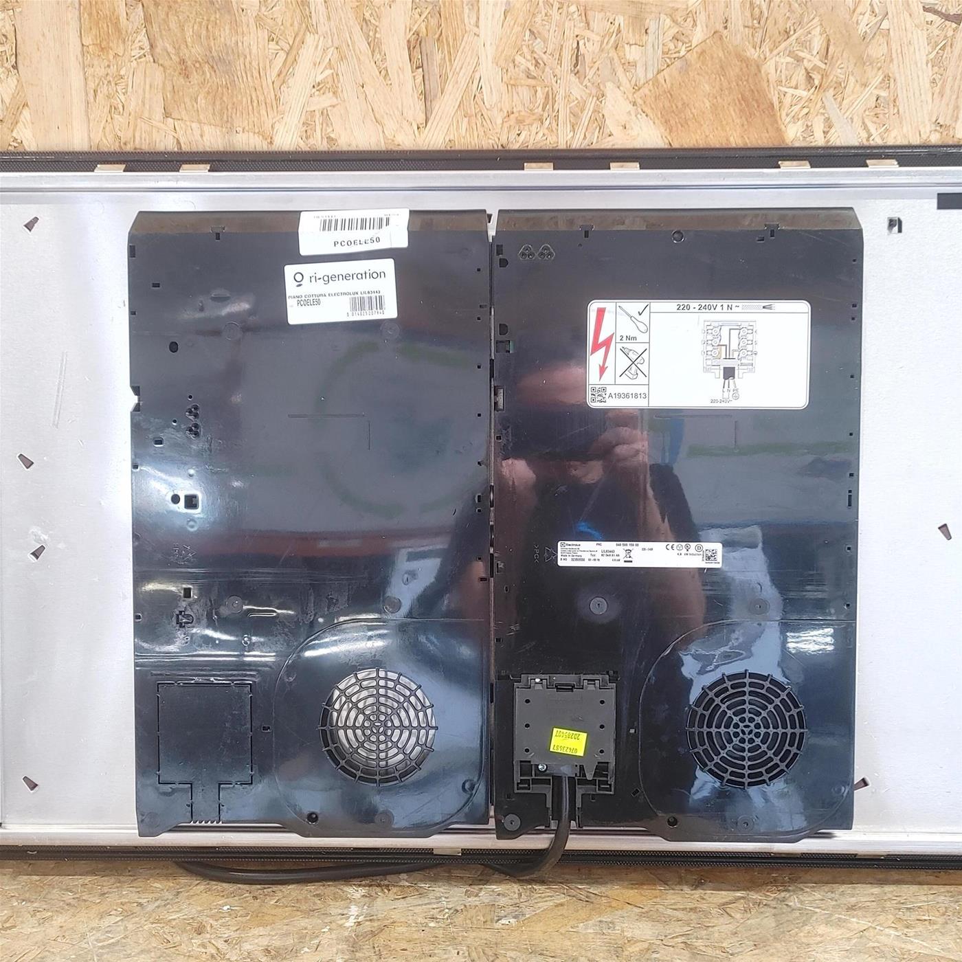 Electrolux LIL83443 Nero Da incasso 78 cm Piano cottura a induzione 4 Fornello(i)