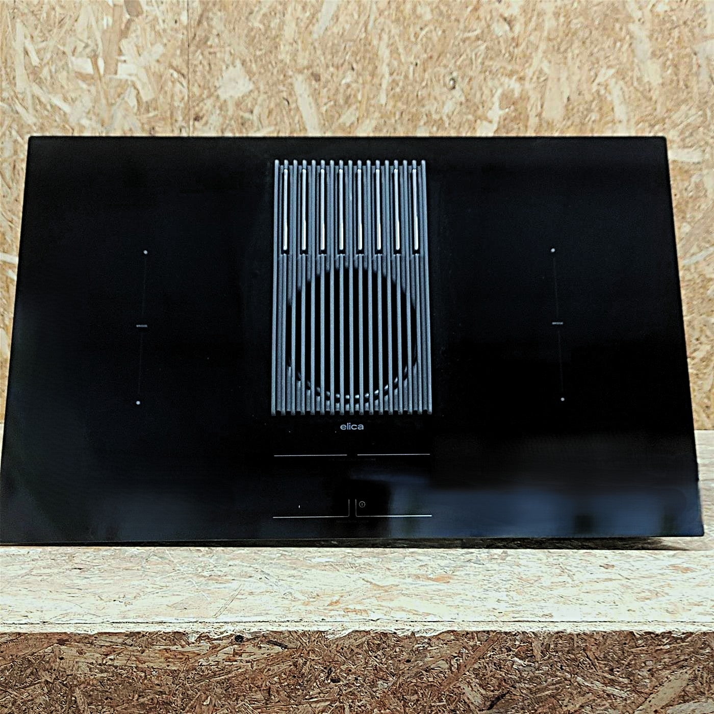 Piano cottura Elica Nikola Tesla Libra / BL/A/83 a induzione con cappa integrata