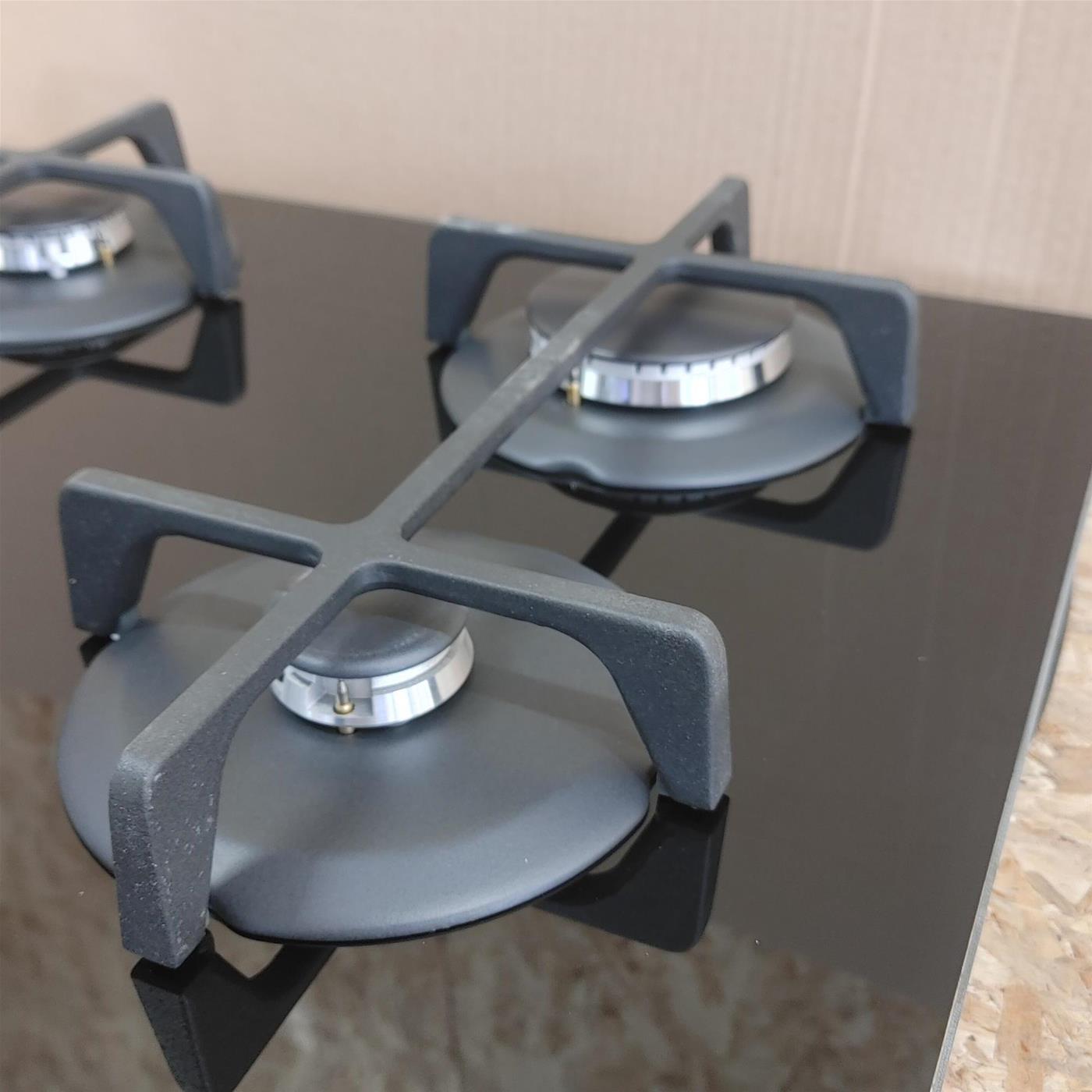 Indesit ING 61T/BK Nero Da incasso 59 cm Gas 4 Fornello(i)