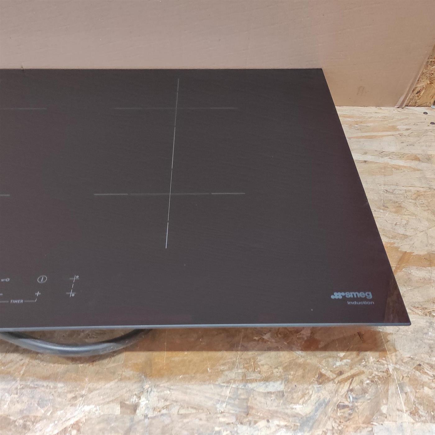 Piano cottura Smeg SIB2741D a induzione 4 zone cottura
