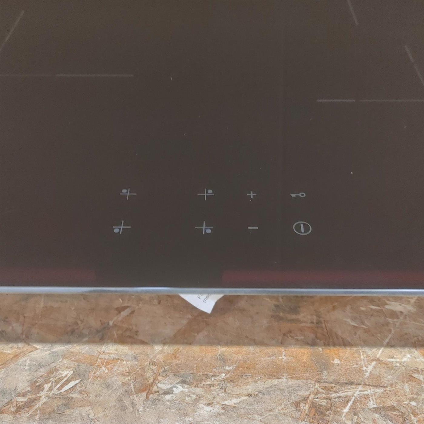 Piano cottura Smeg SI2741D a induzione 75 cm