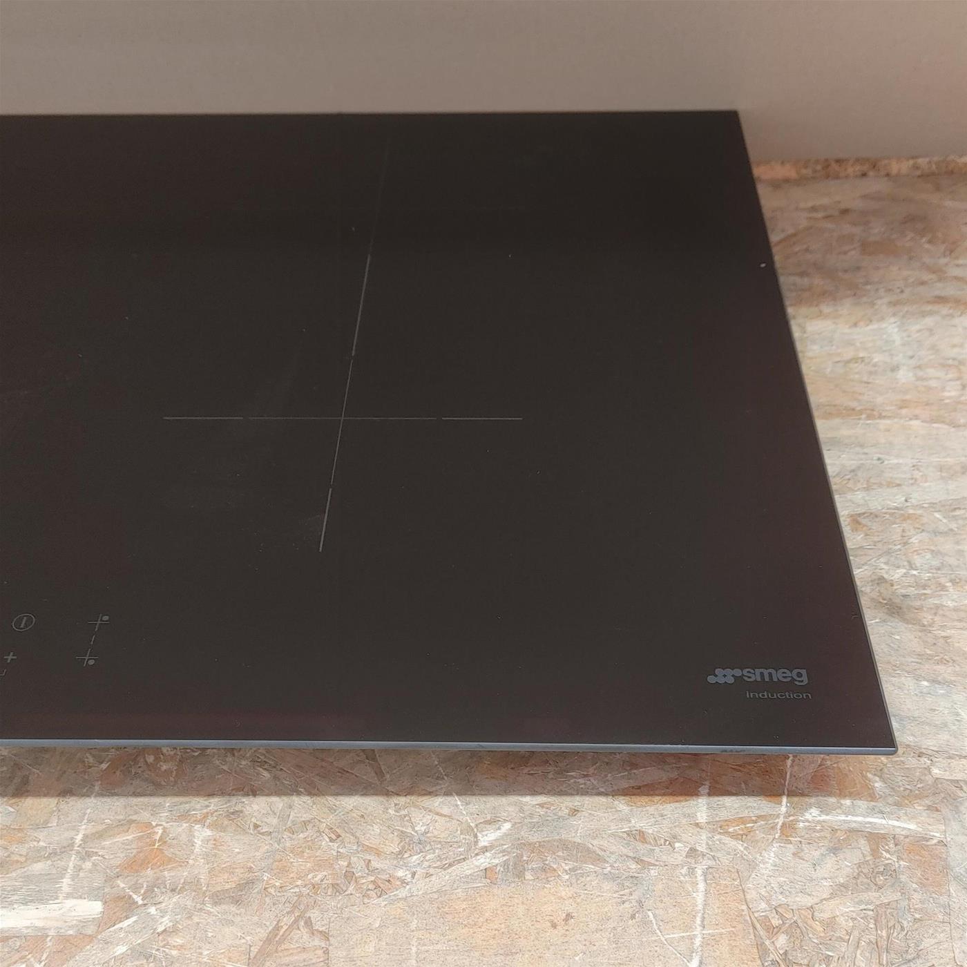 Piano cottura Smeg SIB2741D a induzione 4 zone cottura