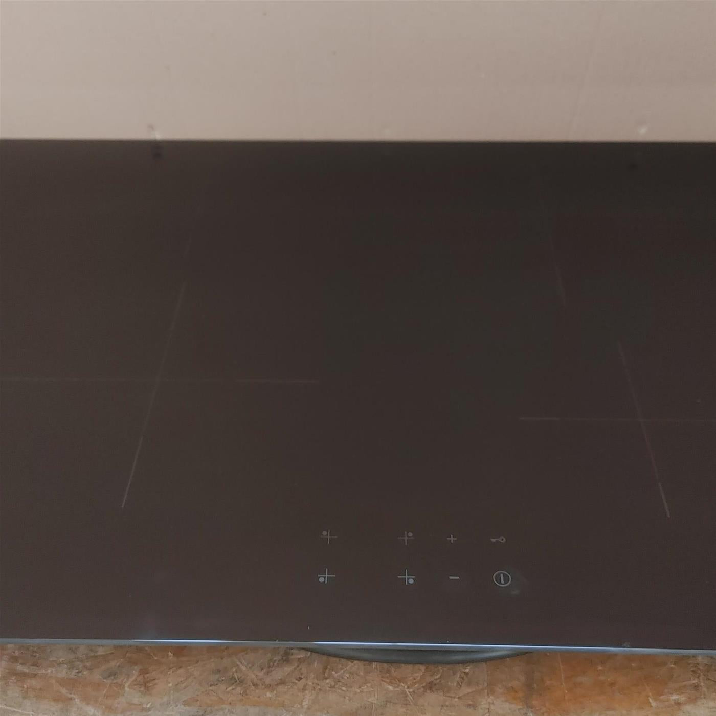 Piano cottura Smeg SI2741D a induzione 75 cm