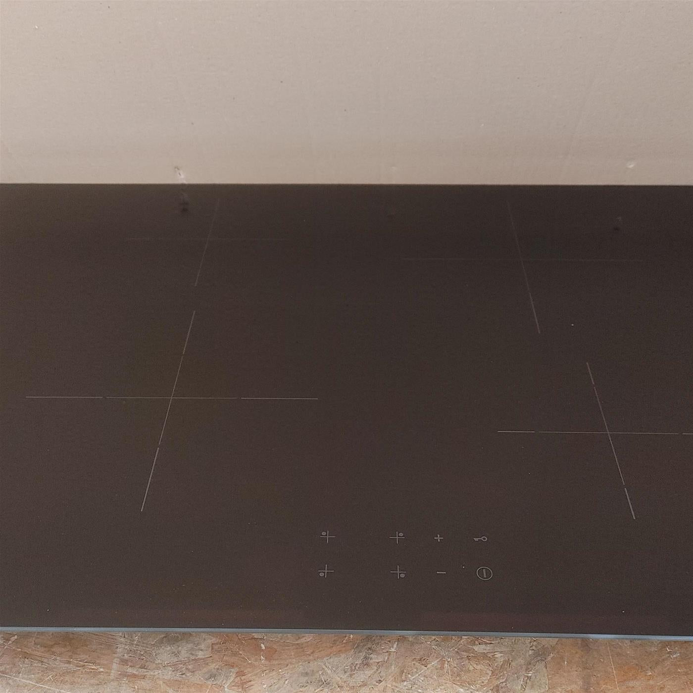 Piano cottura Smeg SI2741D a induzione 75 cm