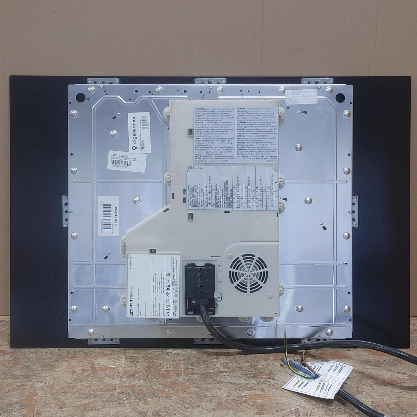 Piano cottura Smeg SI2741D a induzione 75 cm