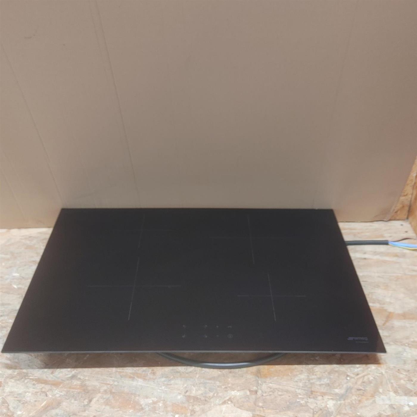 Piano cottura Smeg SI2741D a induzione 75 cm