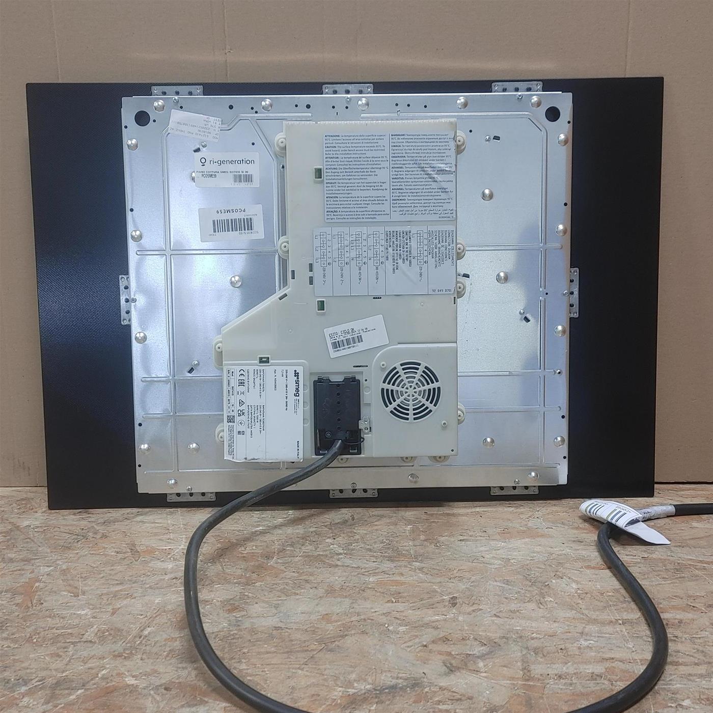 Piano cottura Smeg SI2741D a induzione 75 cm