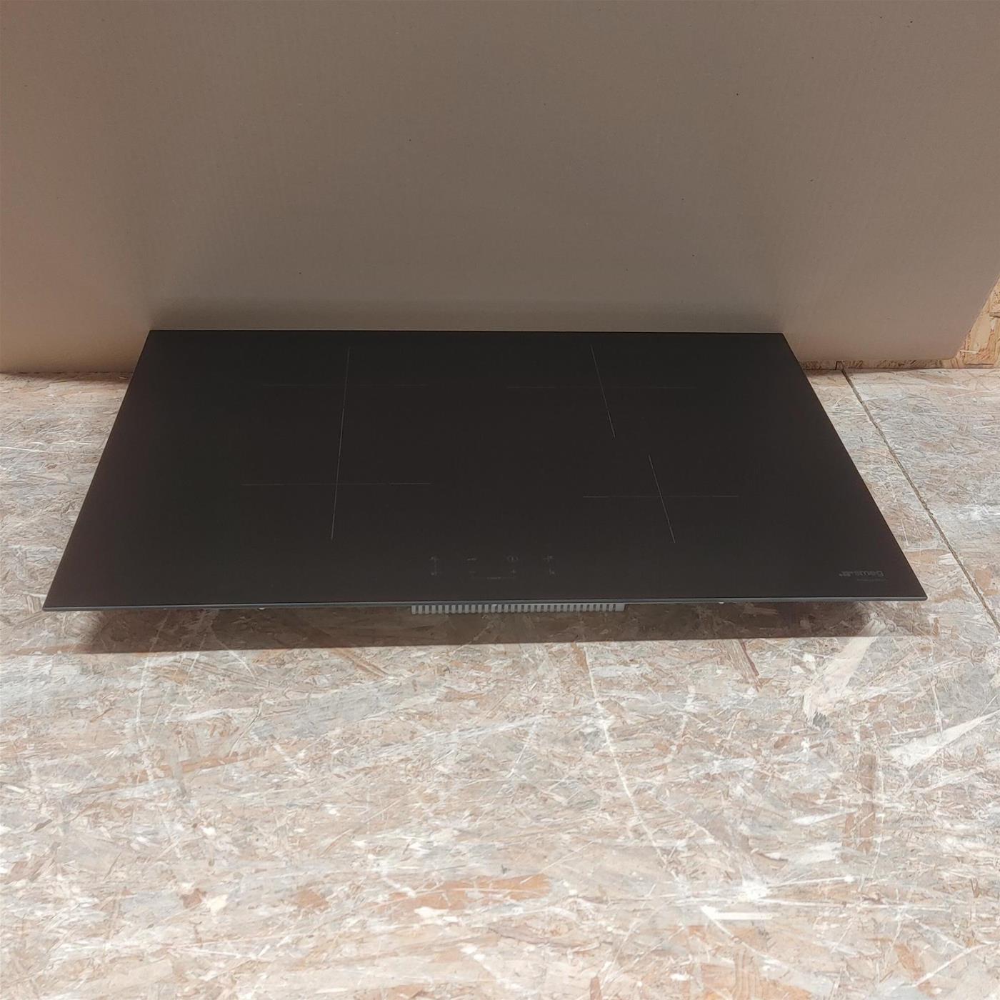 Piano cottura Smeg SI1B2642D a induzione 4 zone cottura