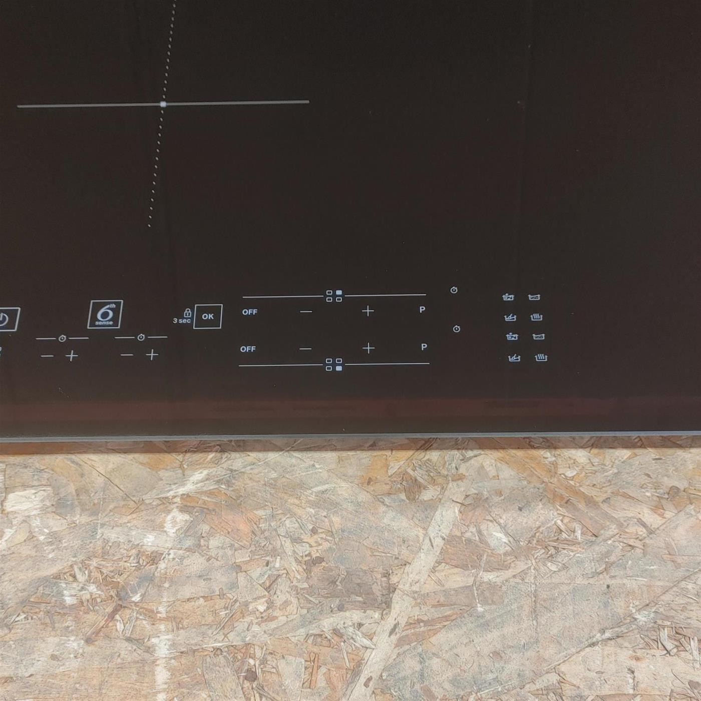 Hotpoint Piano cottura a induzione HB 0577B NE