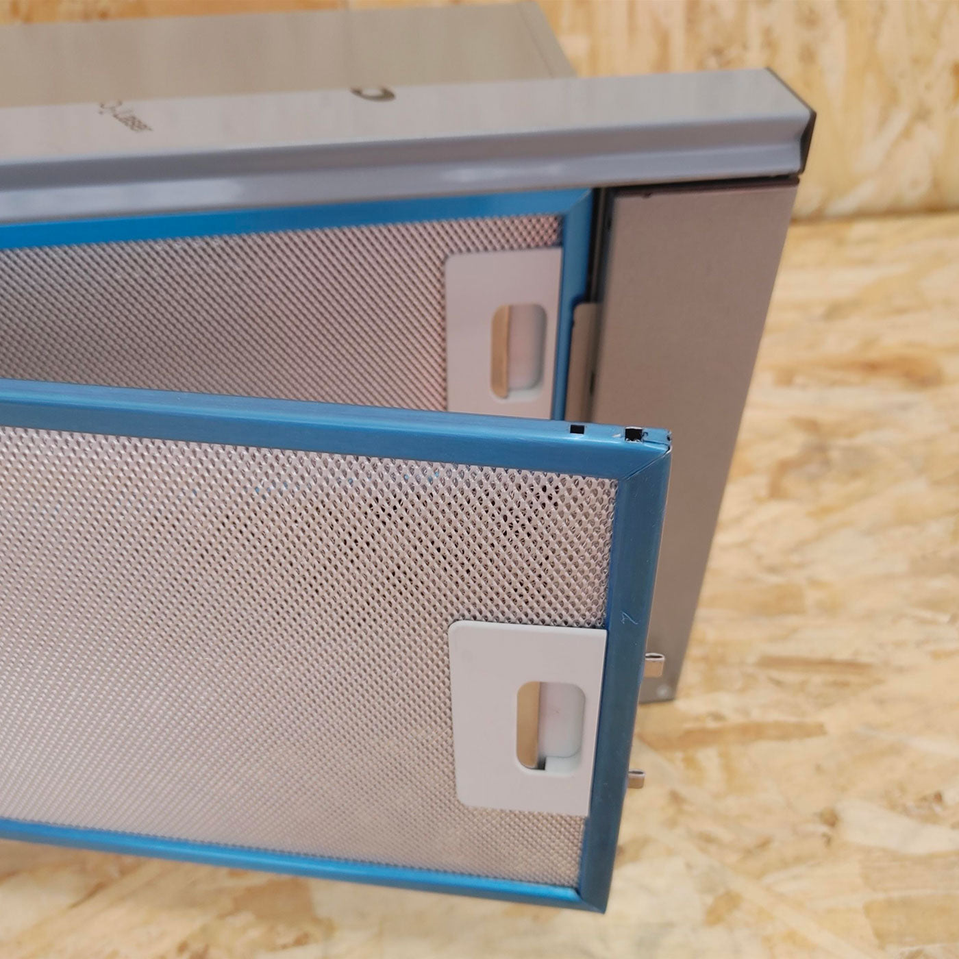 Beko HNT61110XH cappa aspirante Semintegrato (semincassato) Acciaio inossidabile 291 m³/h D