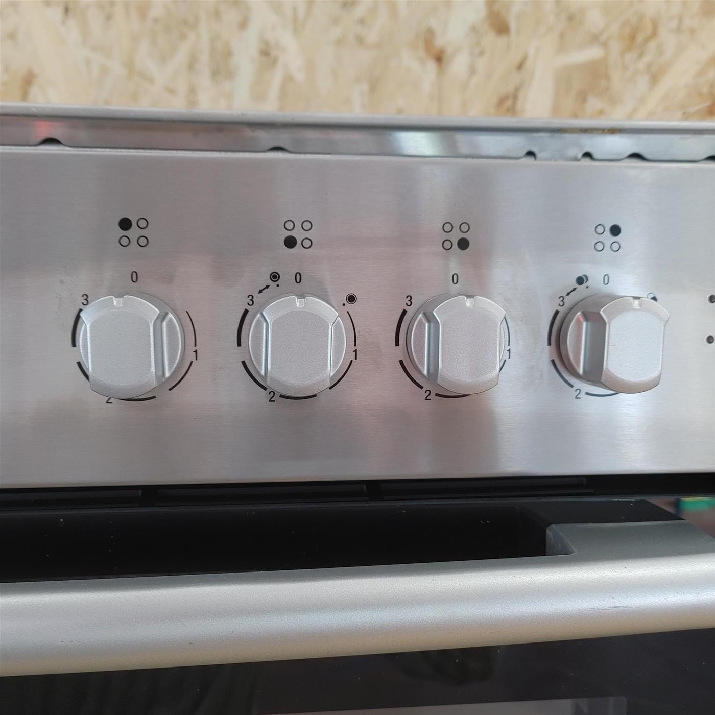 Beko BBUM13329X set di elettrodomestici Forno e Piano cottura in vetroceramica