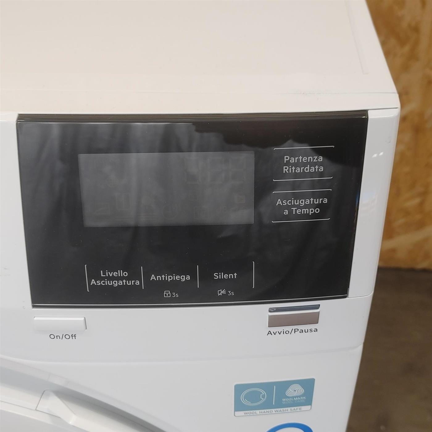 AEG TR8G83GW asciugatrice Libera installazione Carica frontale 8 kg A+++ Bianco
