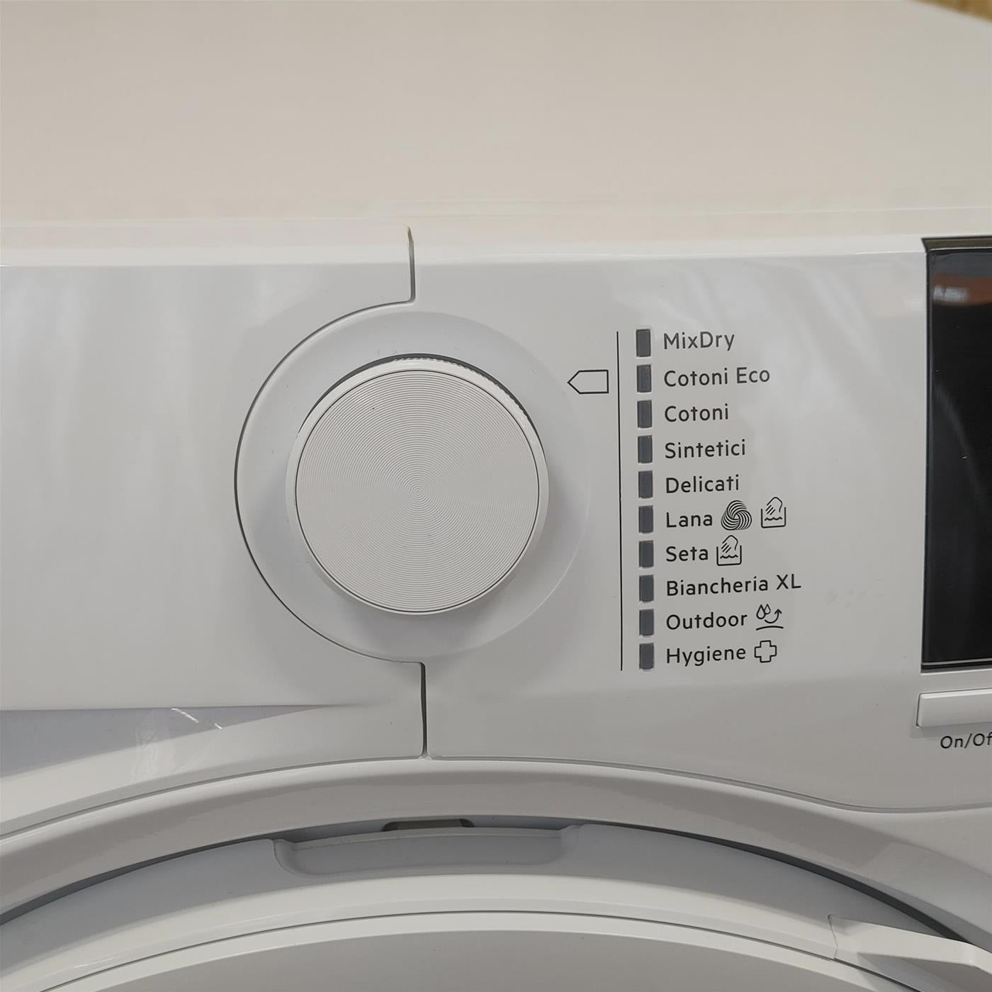 AEG TR8G83GW asciugatrice Libera installazione Carica frontale 8 kg A+++ Bianco