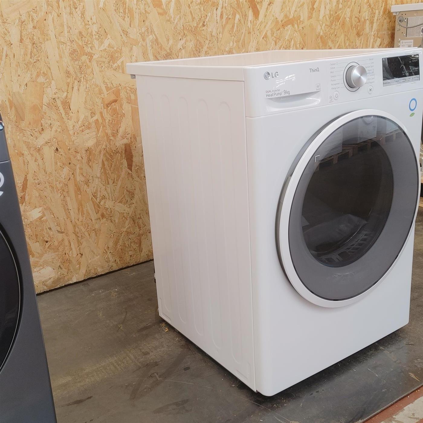 LG RH90V9AVHN asciugatrice Libera installazione Caricamento frontale 9 kg A+++ Bianco