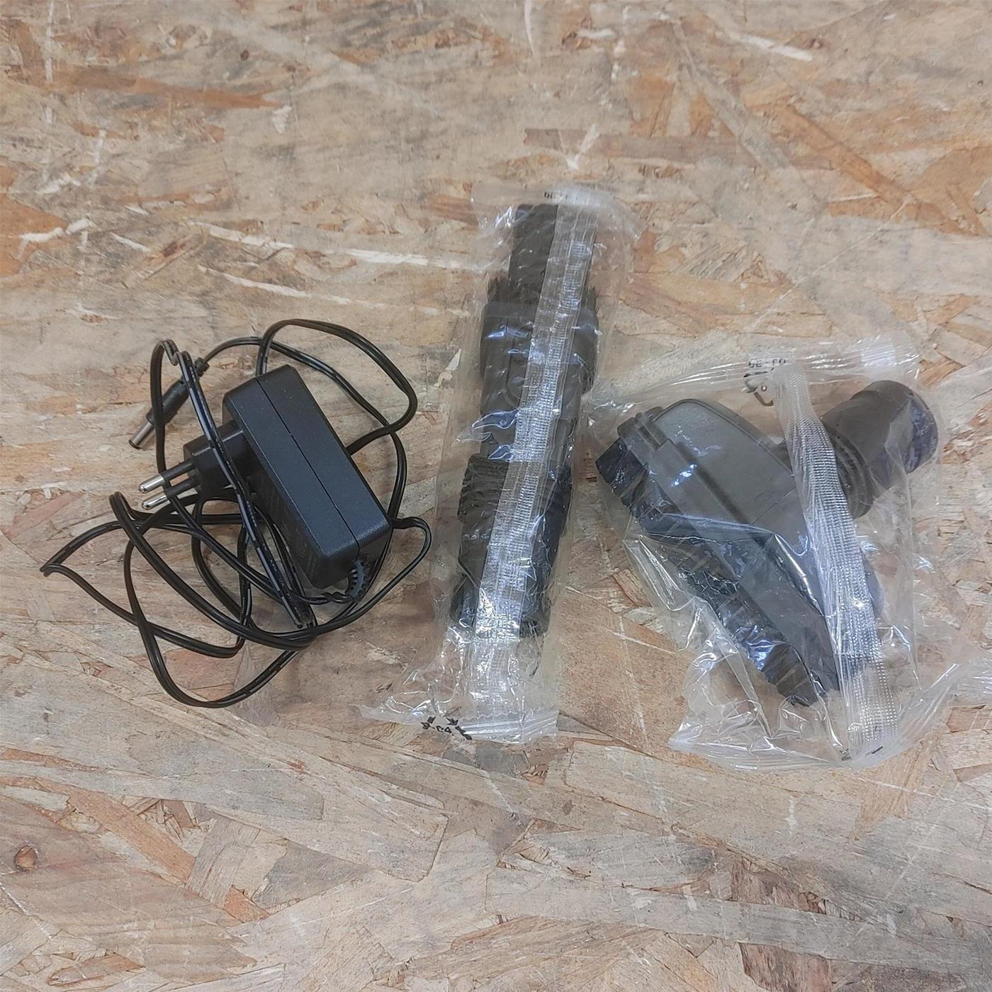 Polti Forzaspira Slim SR90B Aspirapolvere a batteria Tessuto asciutto Senza sacco 0,5 L Bianco