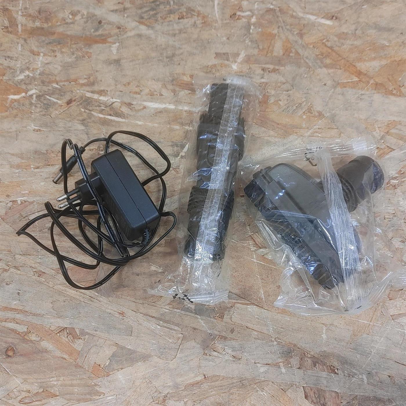 Polti Forzaspira Slim SR90B Aspirapolvere a batteria Tessuto asciutto Senza sacco 0,5 L Bianco