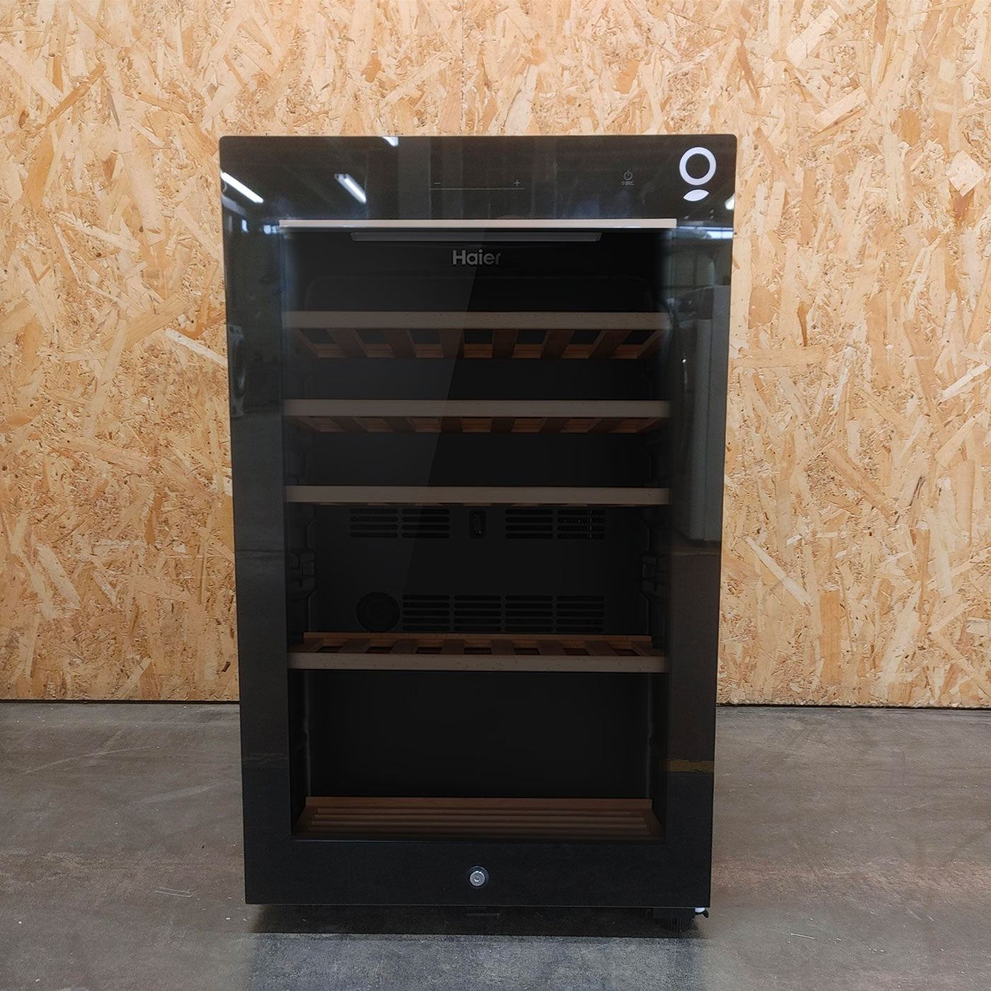 Cantinetta Haier Wine Bank 50 Serie 5 HWS49GA Libera installazione 49 bottiglie