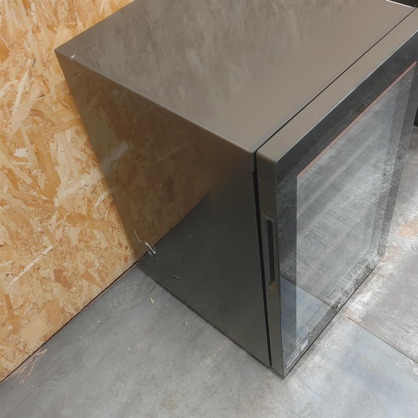 Cantinetta vino Haier Wine Bank 50 Serie 3 HWS49GAE  Libera installazione 49 bottiglie