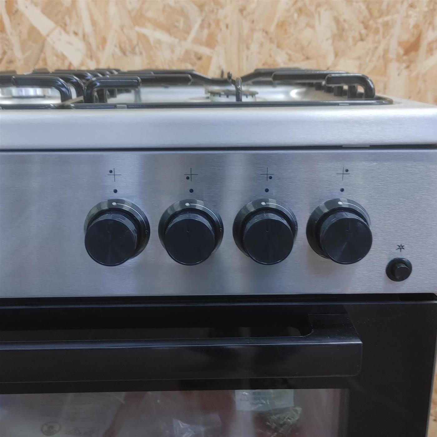 Cucina Beko FSE62110DX Cucina a libera installazione Elettrica Gas Inox