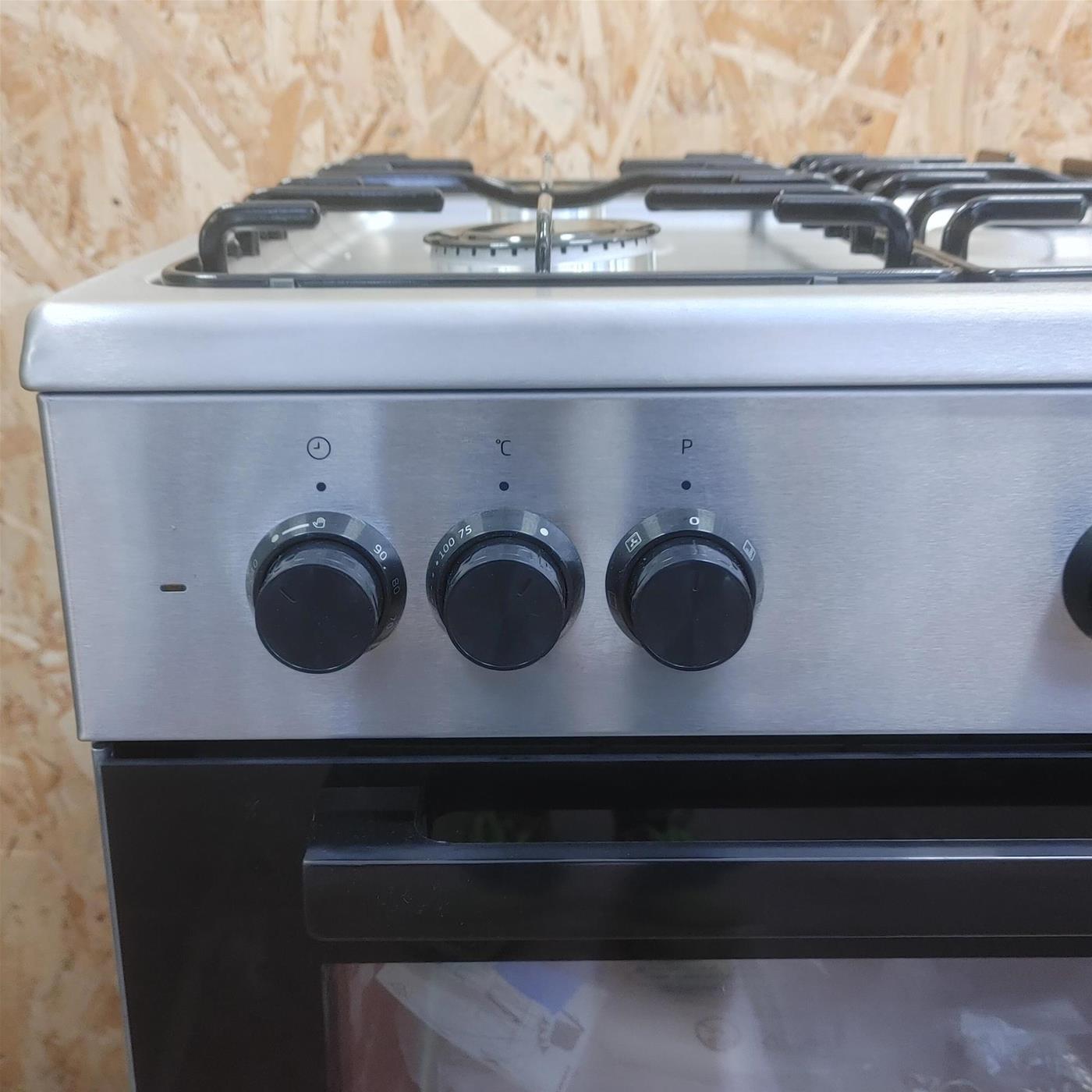 Cucina Beko FSE62110DX Cucina a libera installazione Elettrica Gas Inox