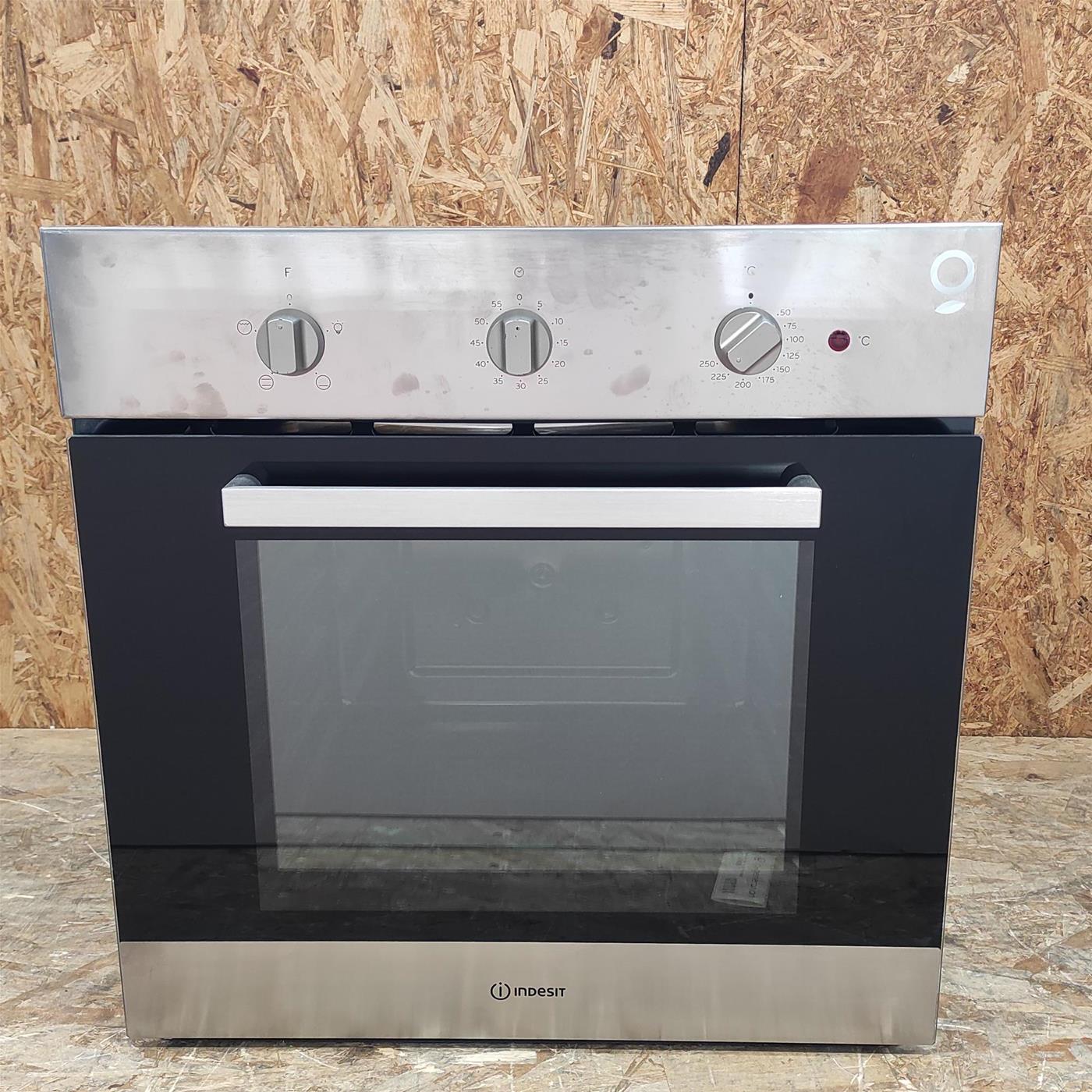 Forno elettrico Indesit  IFV 230 IX