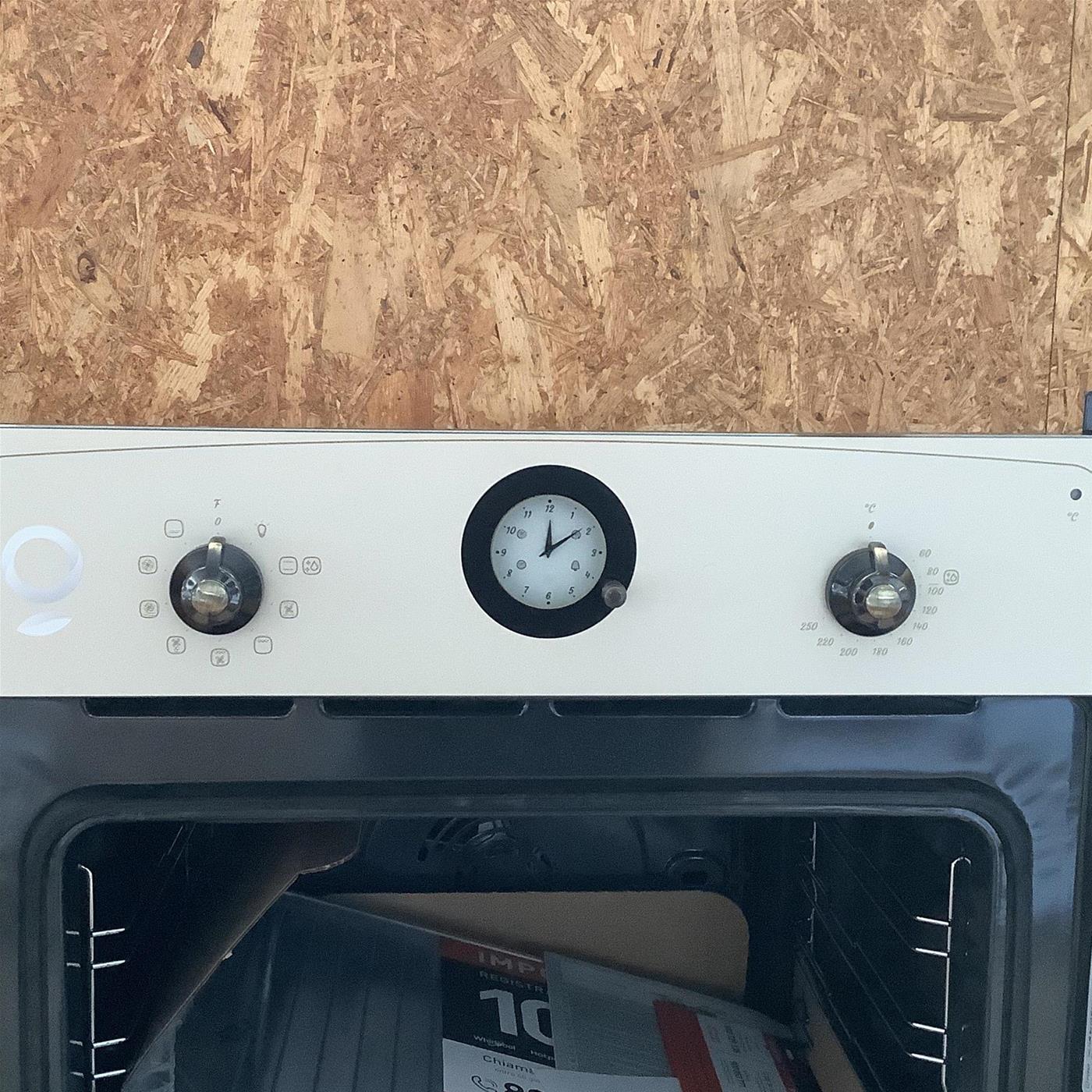 Forno elettrico Indesit IFVR 800 H OW