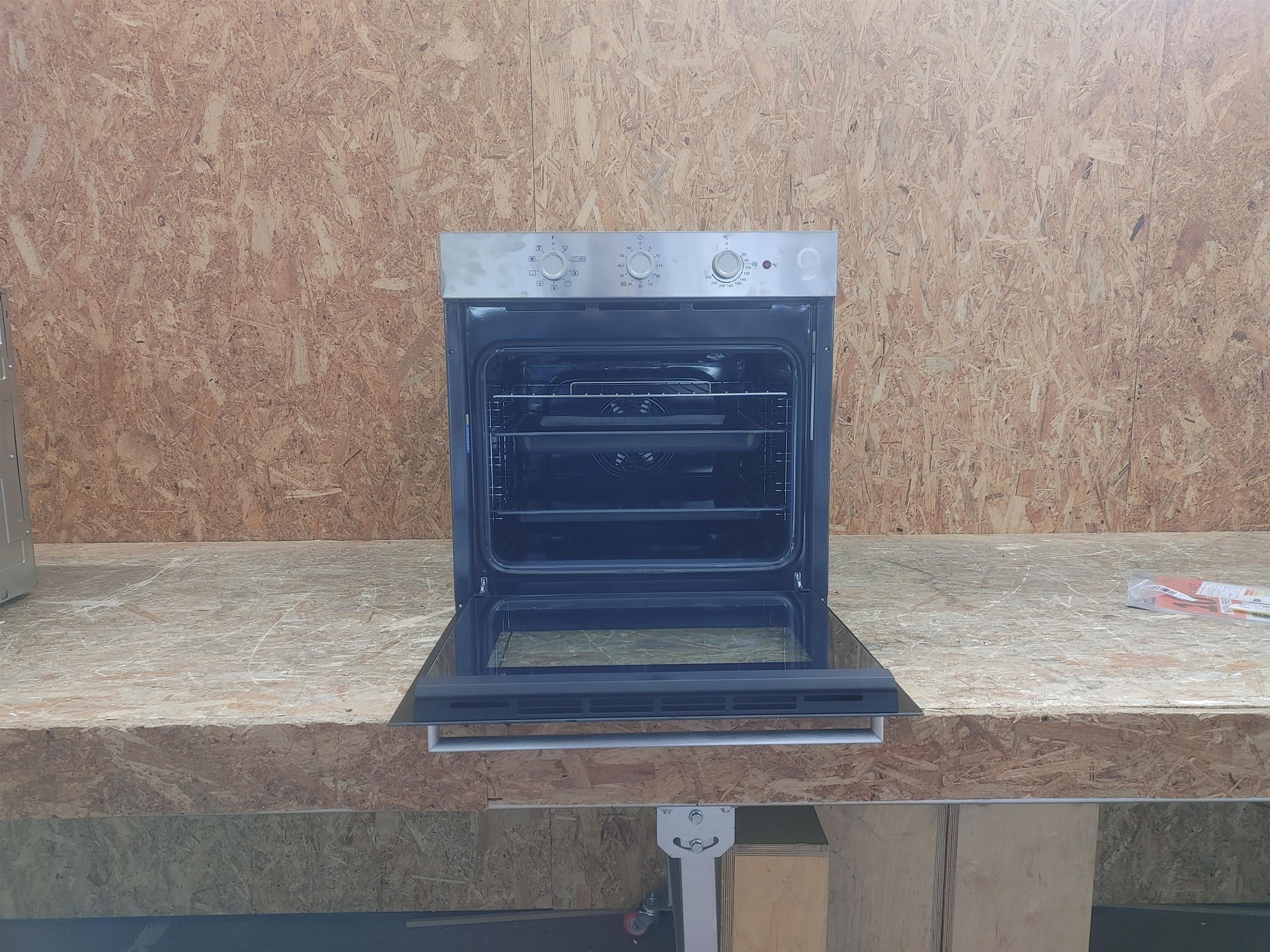 Forno elettrico Indesit IO K38H X