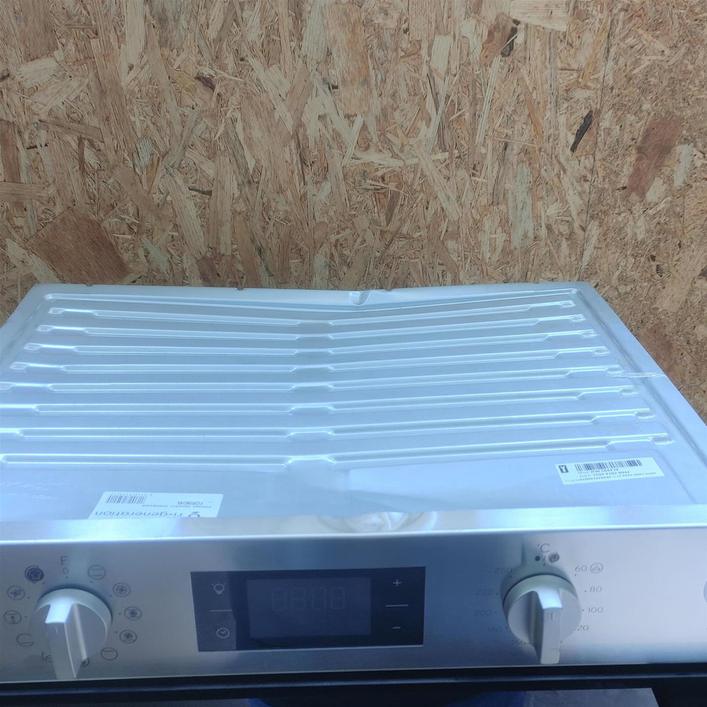 Forno elettrico Indesit IFW 5844 IX
