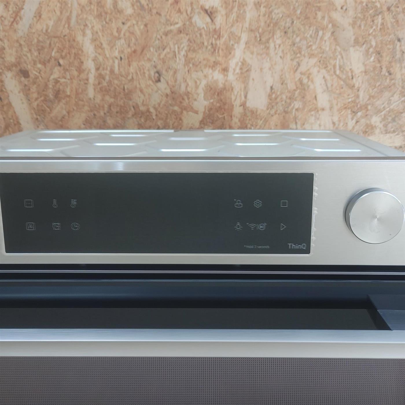 Forno  LG InstaView WSED7612S 76L Classe A+ EasyClean, Pirolisi, Air Fry, Sous Vide, Wi-Fi