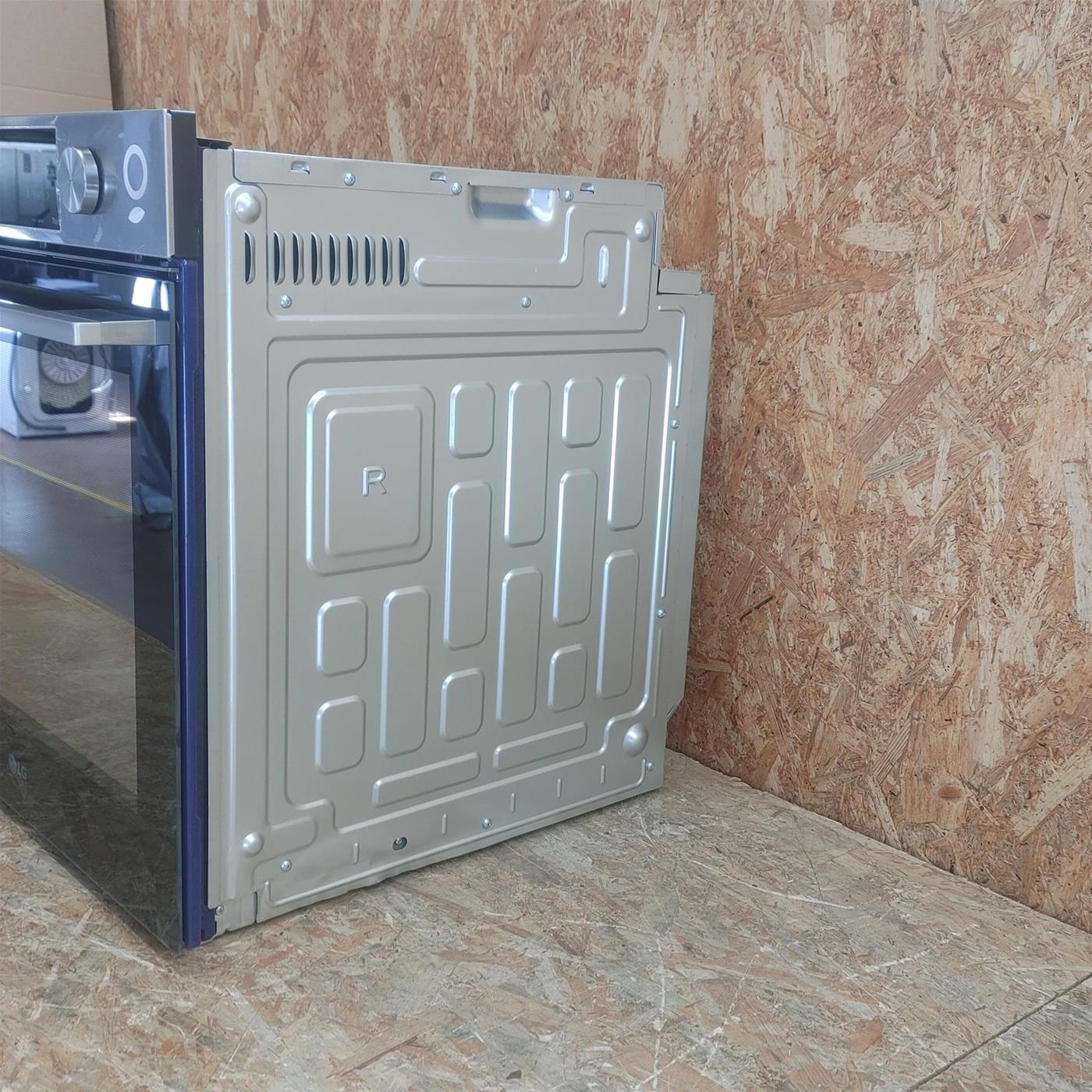 Forno  LG InstaView WSED7612S 76L Classe A+ EasyClean, Pirolisi, Air Fry, Sous Vide, Wi-Fi