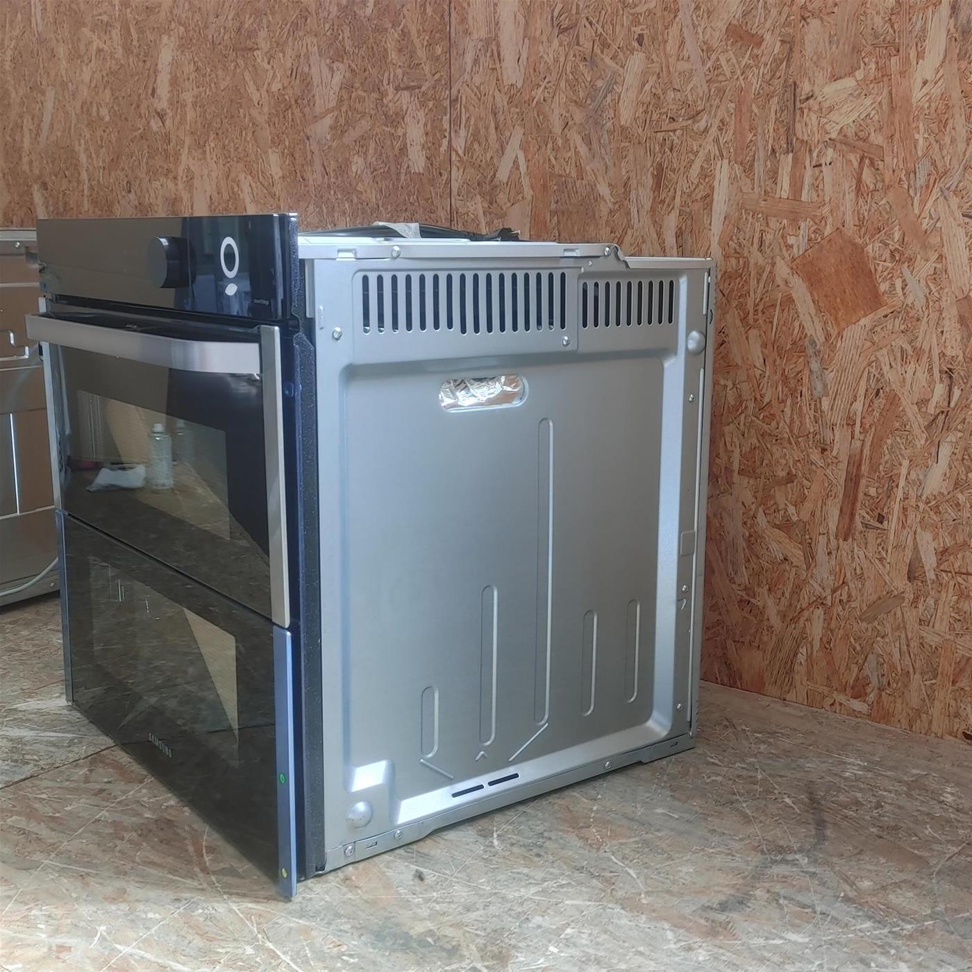 Forno elettrico Samsung Serie 5 NV7B5760WBK Vapore