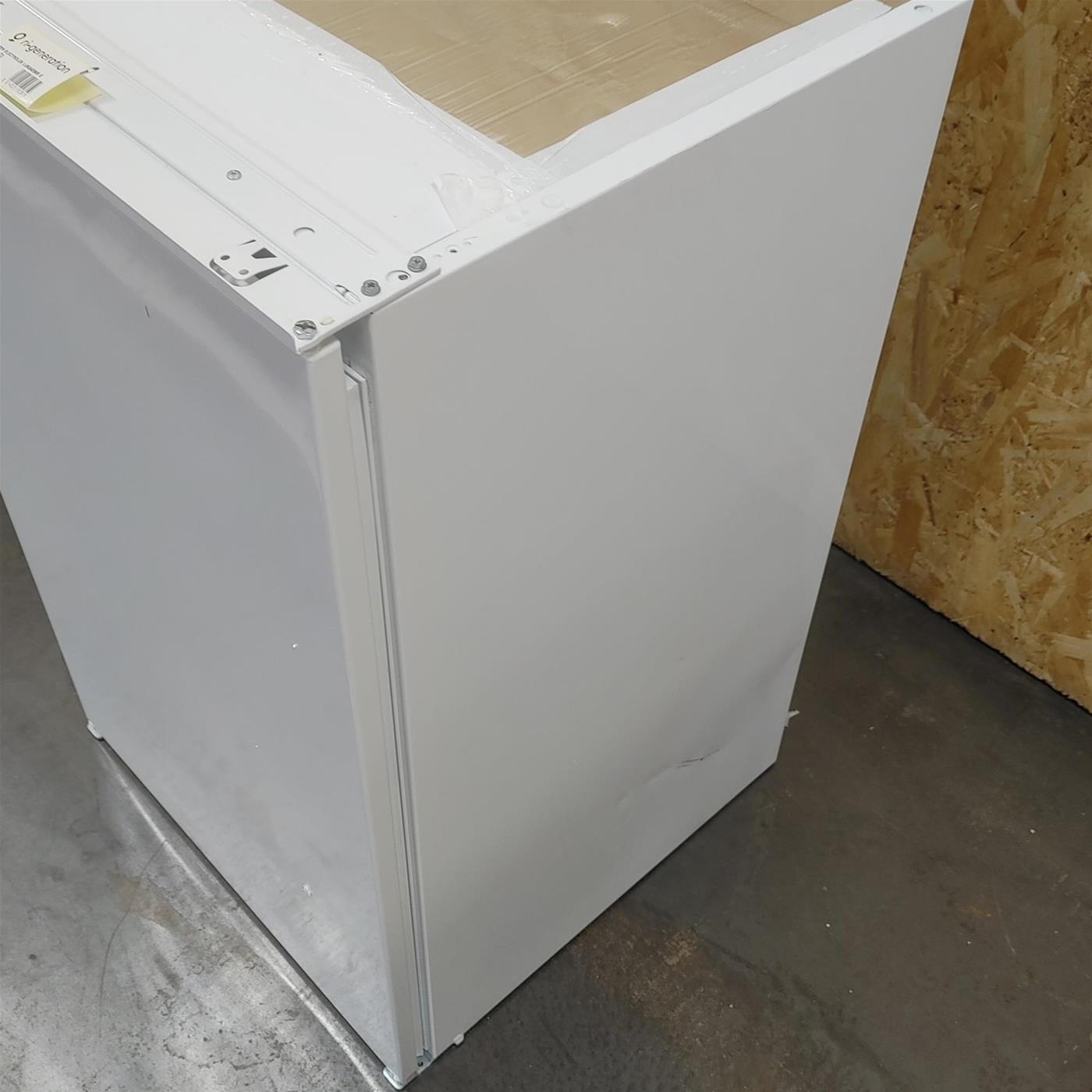 Electrolux LUB3AE88S E Congelatore da incasso verticale Low Frost