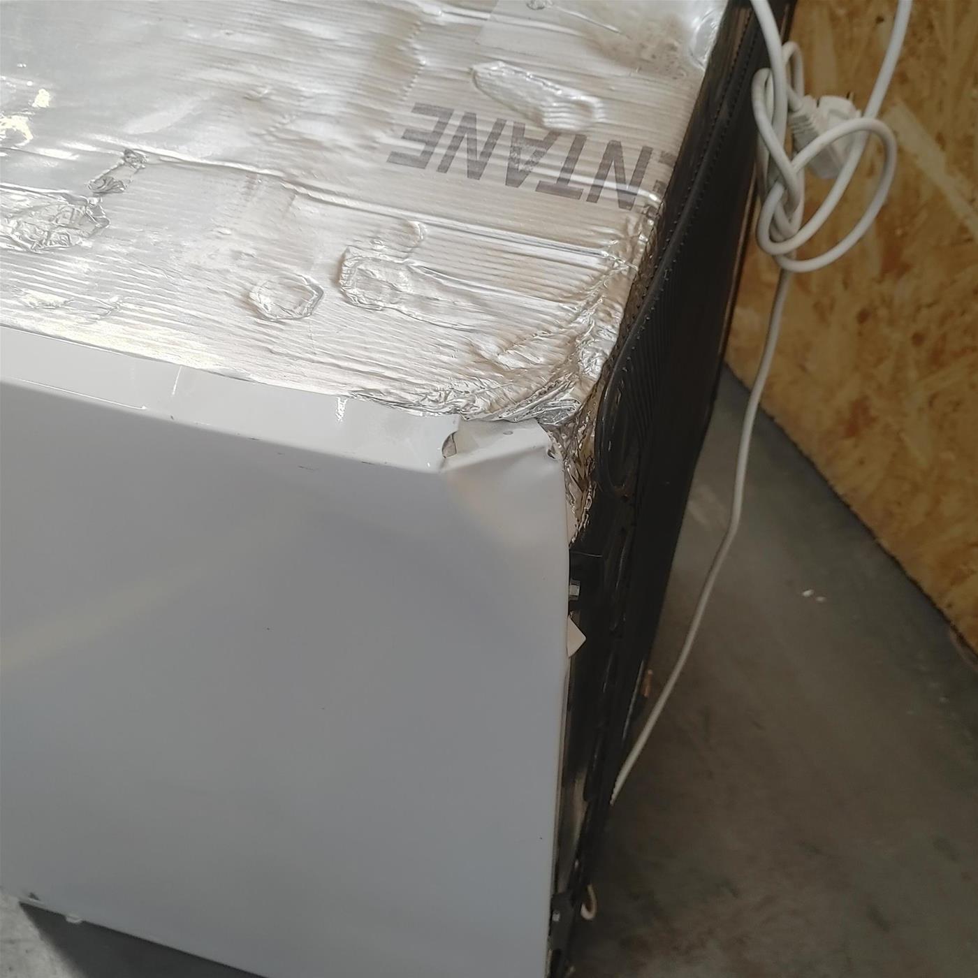 Congelatore verticale Electrolux LUB3AE88S Da incasso 98 L