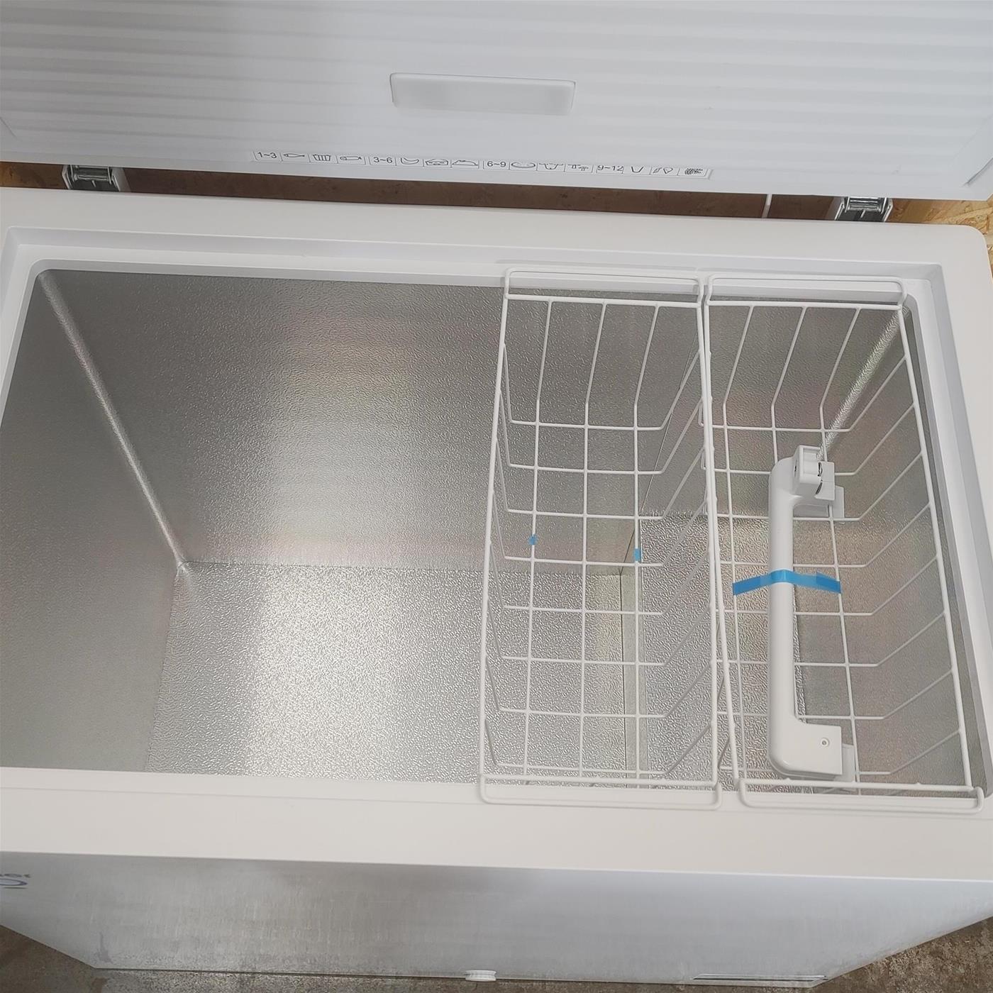 Congelatore a pozzo Haier HCE251E Libera installazione 248 L