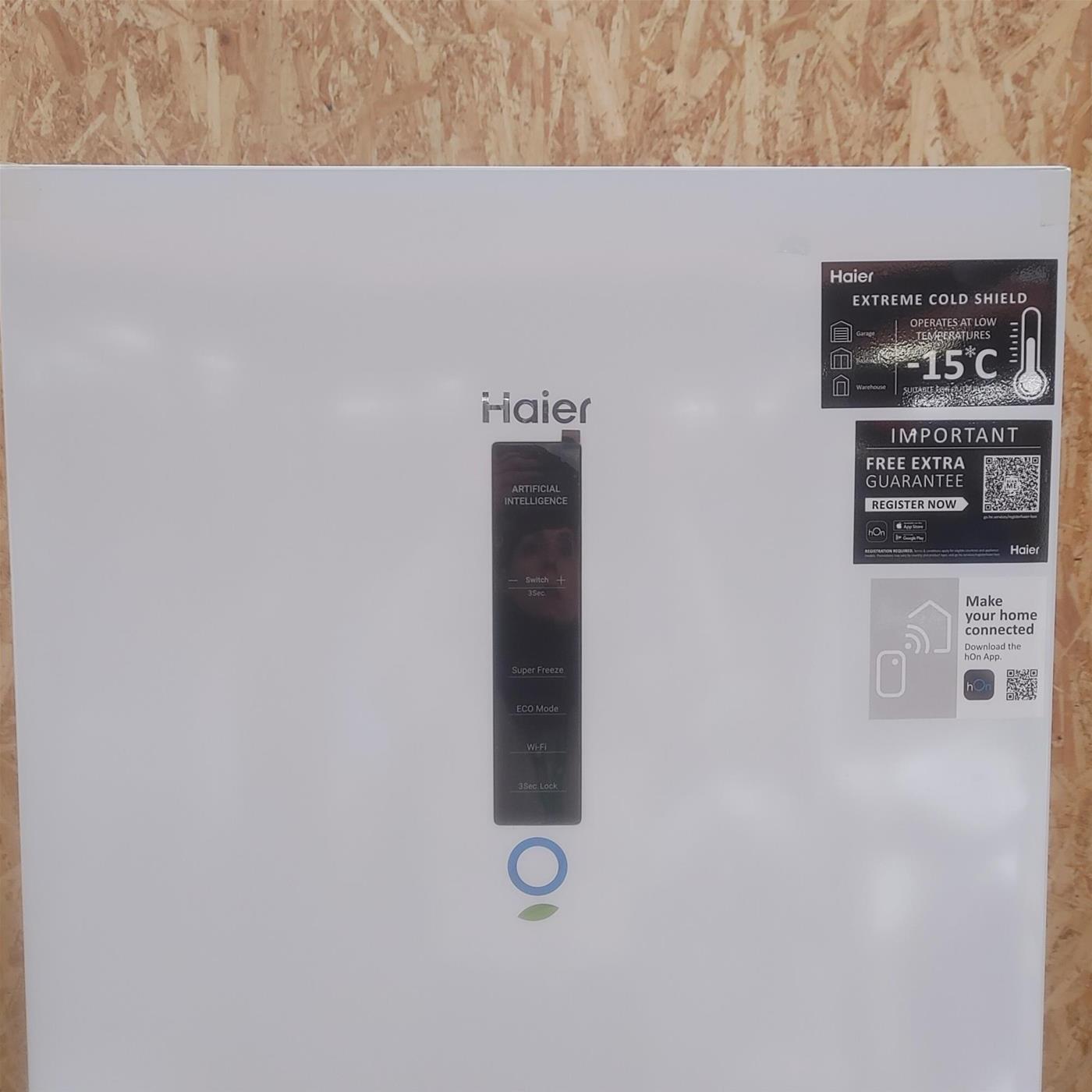 Congelatore verticale Haier UP 60 Series 7 H4F306WDH1 Libera installazione 301 L