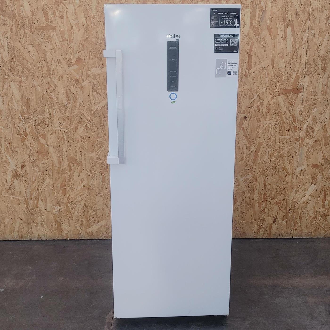 Congelatore verticale Haier H4F226WEH1 Libera installazione 226 L