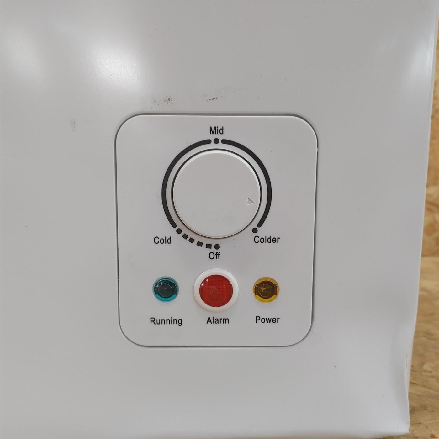 Congelatore Hisense FC125D4AW1 Congelatore a pozzetto Libera installazione 95 LF Bianco