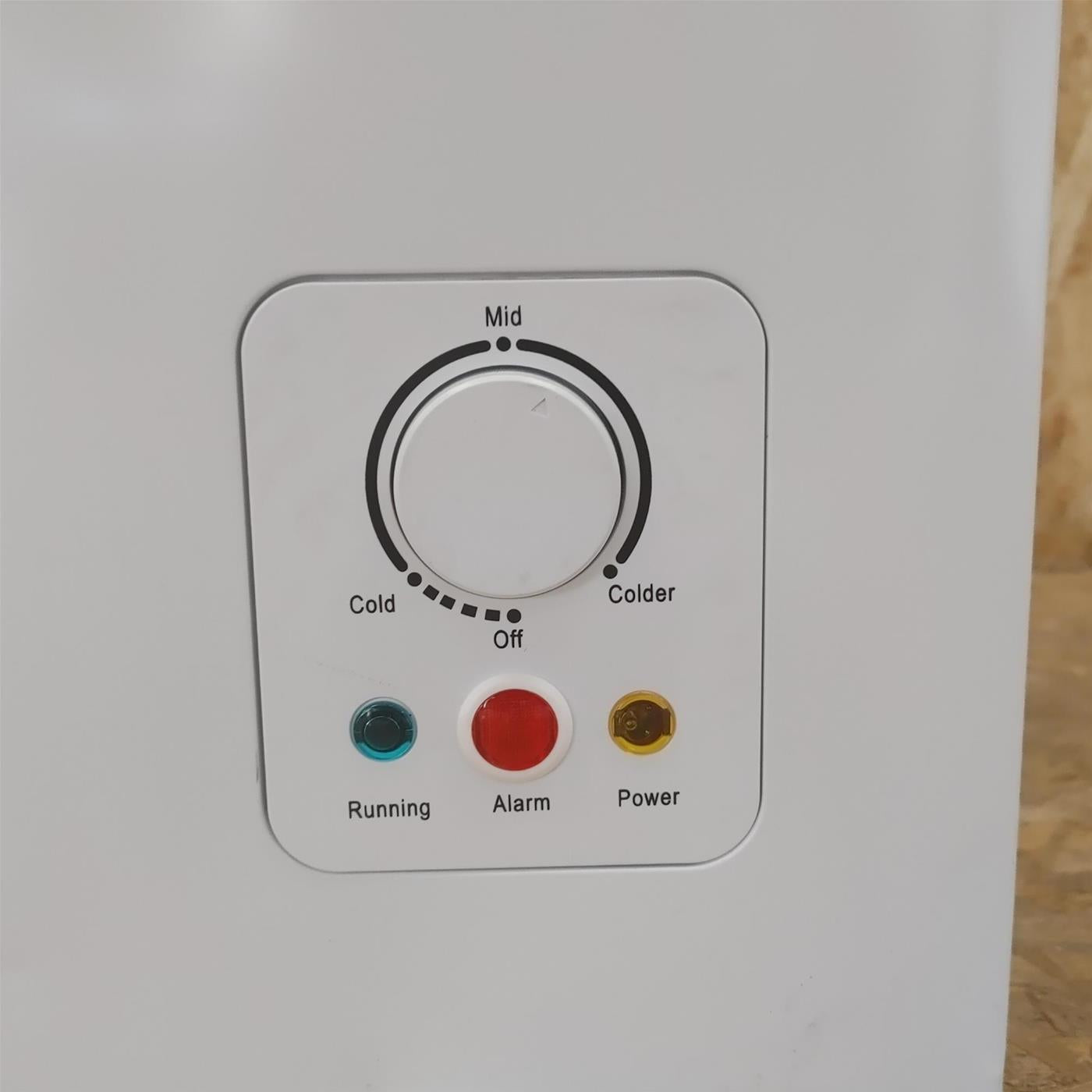 Congelatore Hisense FC184D4AW1 Congelatore a pozzetto Libera installazione 142 LF Bianco