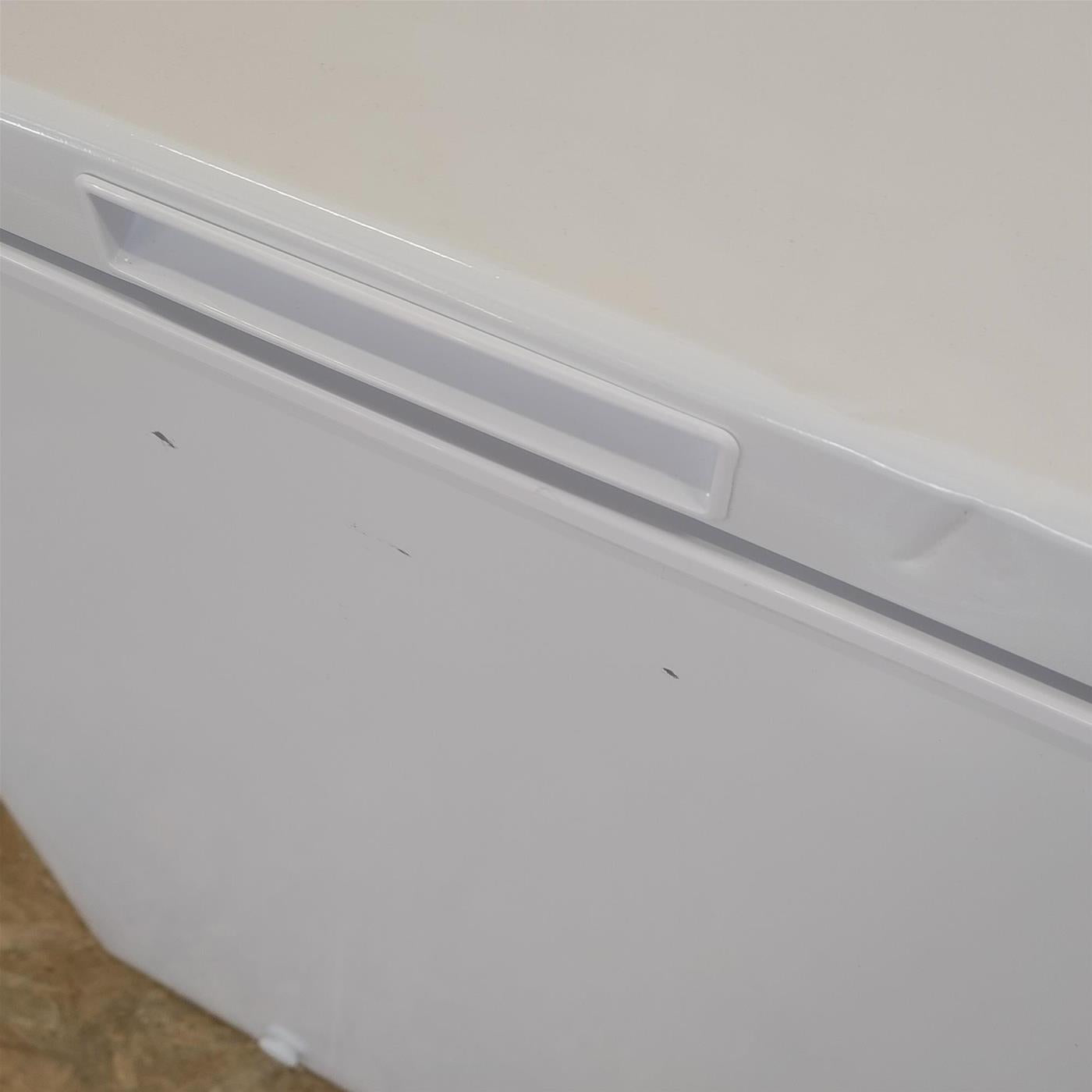 Congelatore Hisense FC184D4AW1 Congelatore a pozzetto Libera installazione 142 LF Bianco
