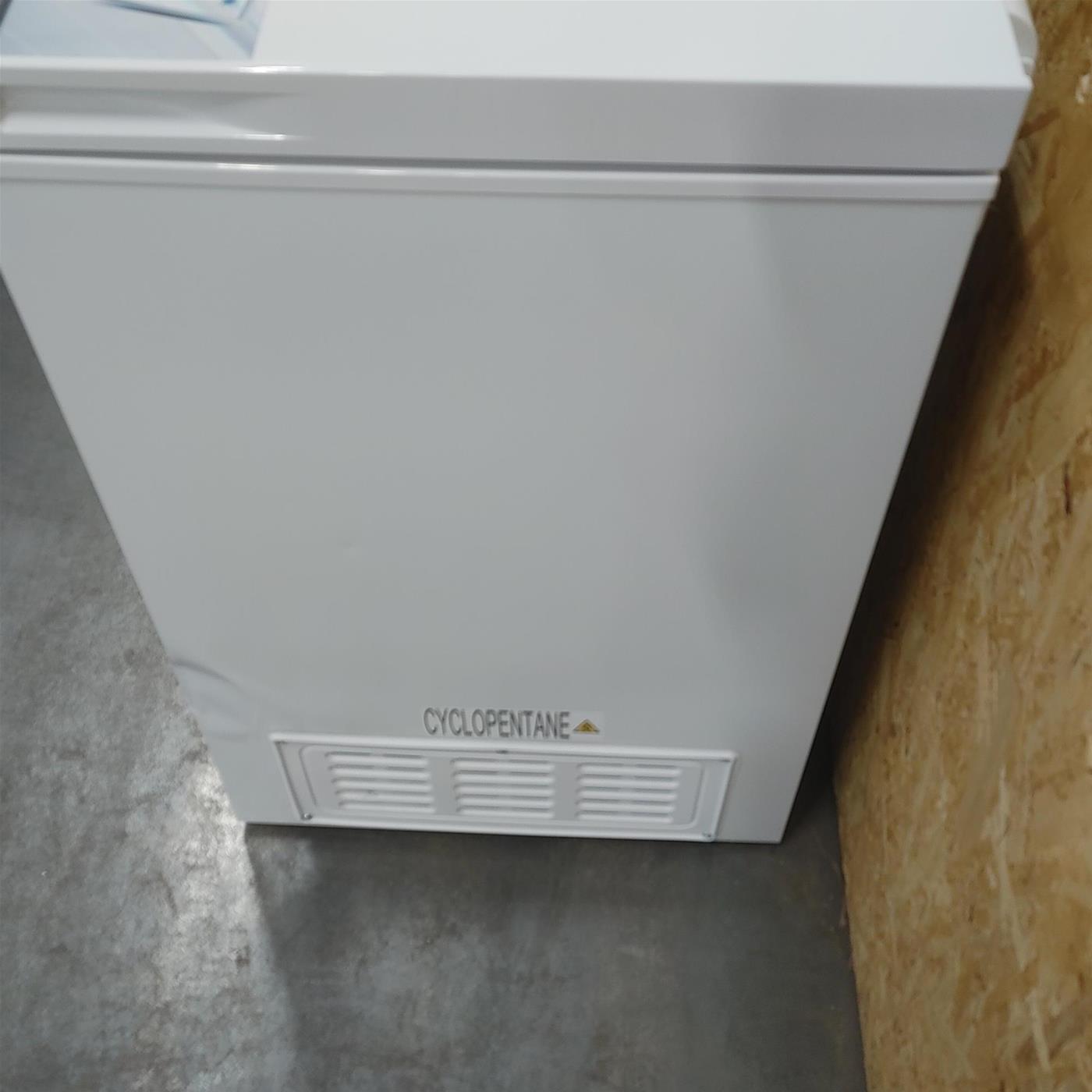 Hisense FC247D4AWLE congelatore Libera installazione 197 L E Bianco