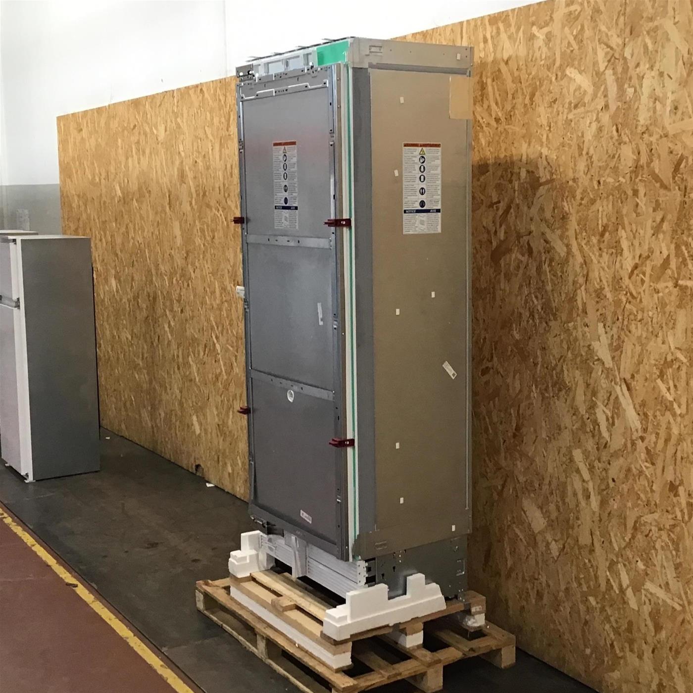 Congelatore verticale Miele F-2812 Vi da Incasso 445 L