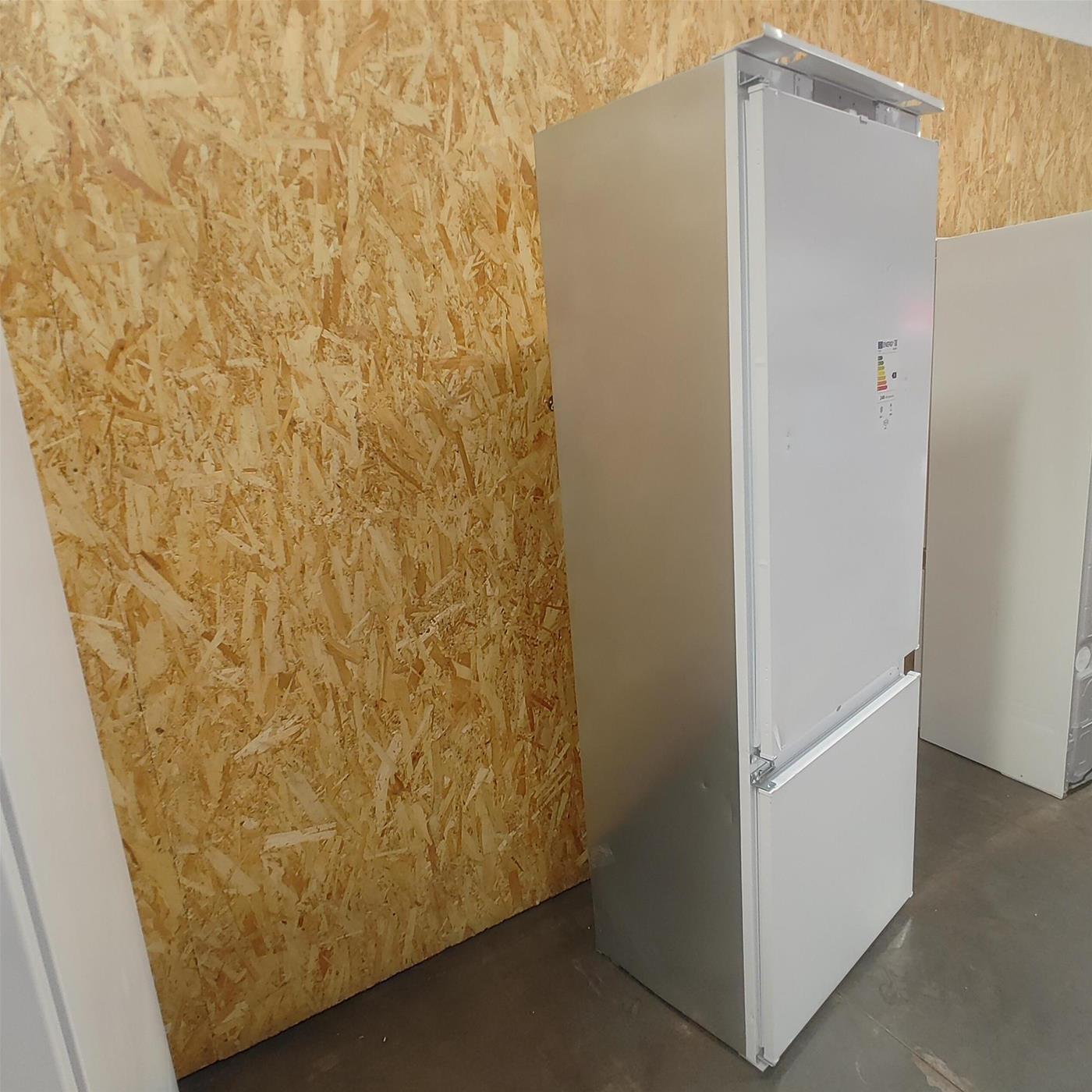Frigorifero Hotpoint Ariston BCB 4020 E da Incasso 400 L