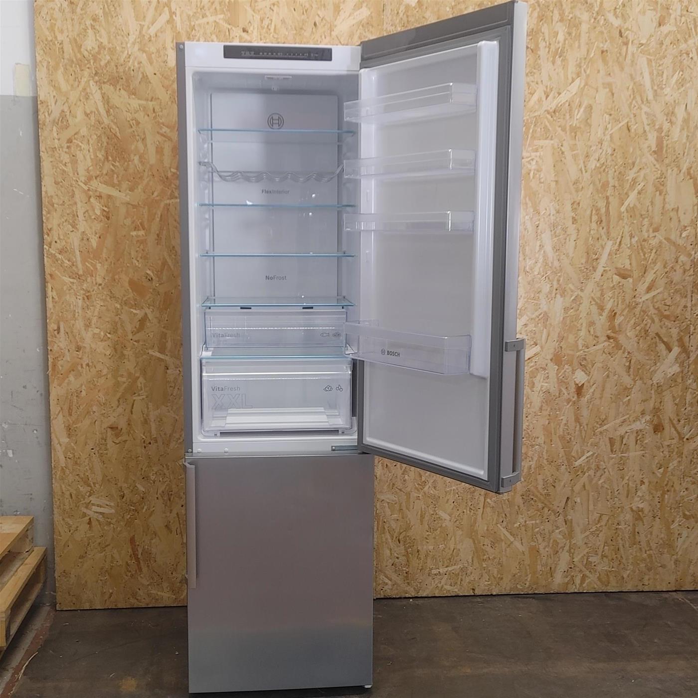 Frigorifero Bosch Serie 4 KGN39VLCT 363 L