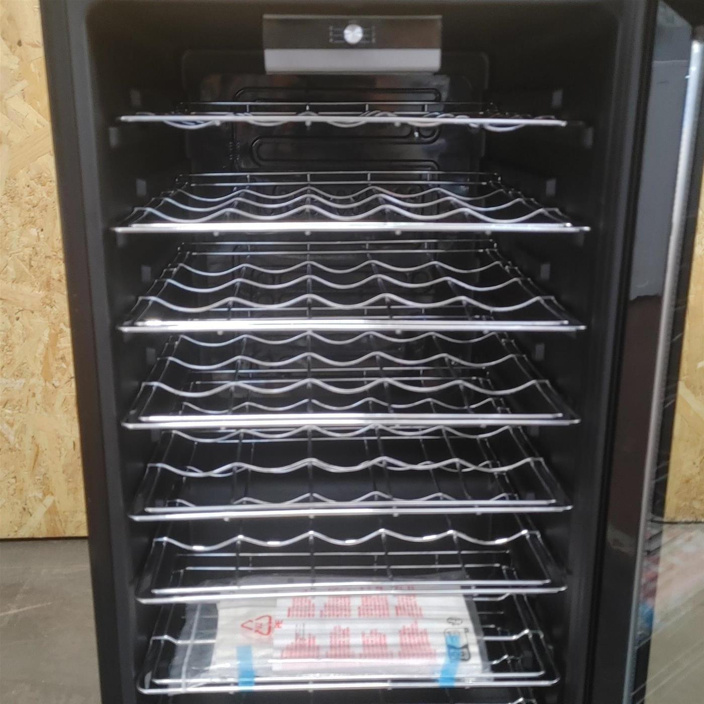 Candy DiVino CWC 150 EM/N Libera installazione Nero 41 bottiglia/bottiglie