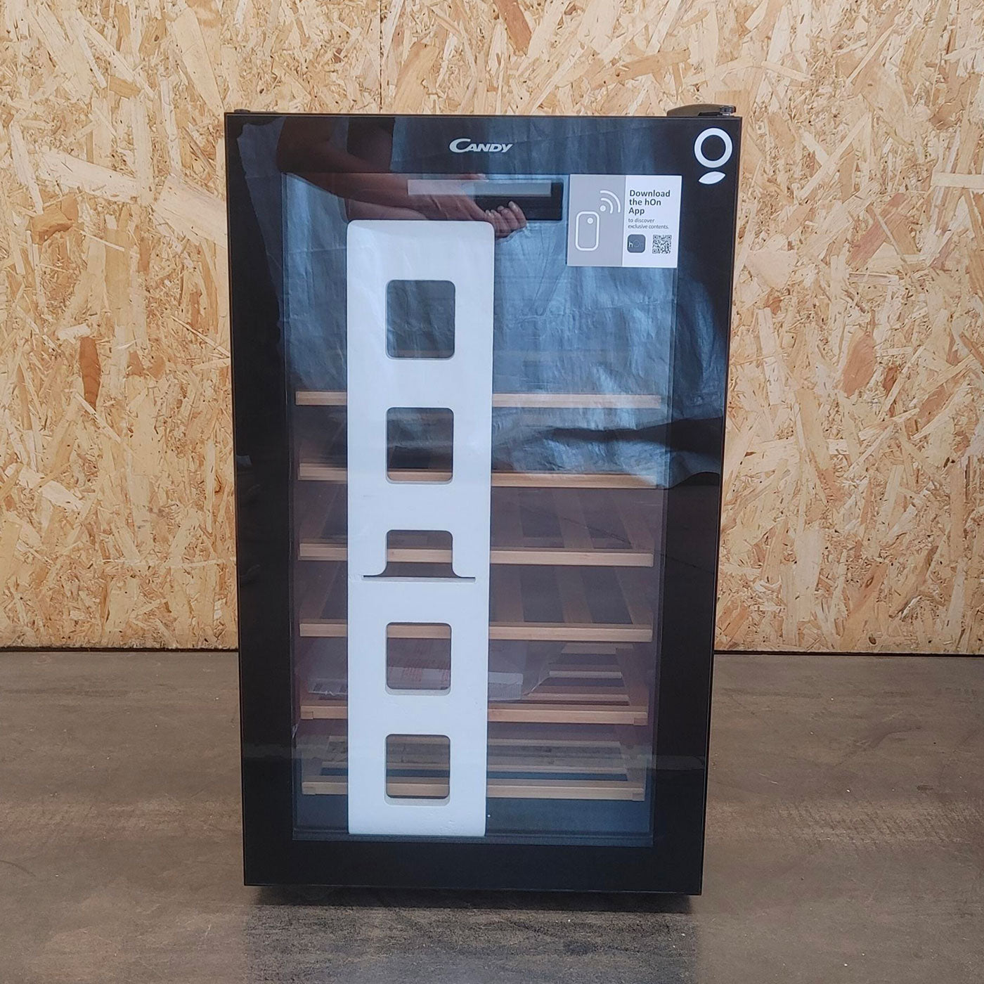 Candy DiVino CWC 150 MH Frigorifero per vino a compressore Libera installazione Nero 41 bottiglia/e