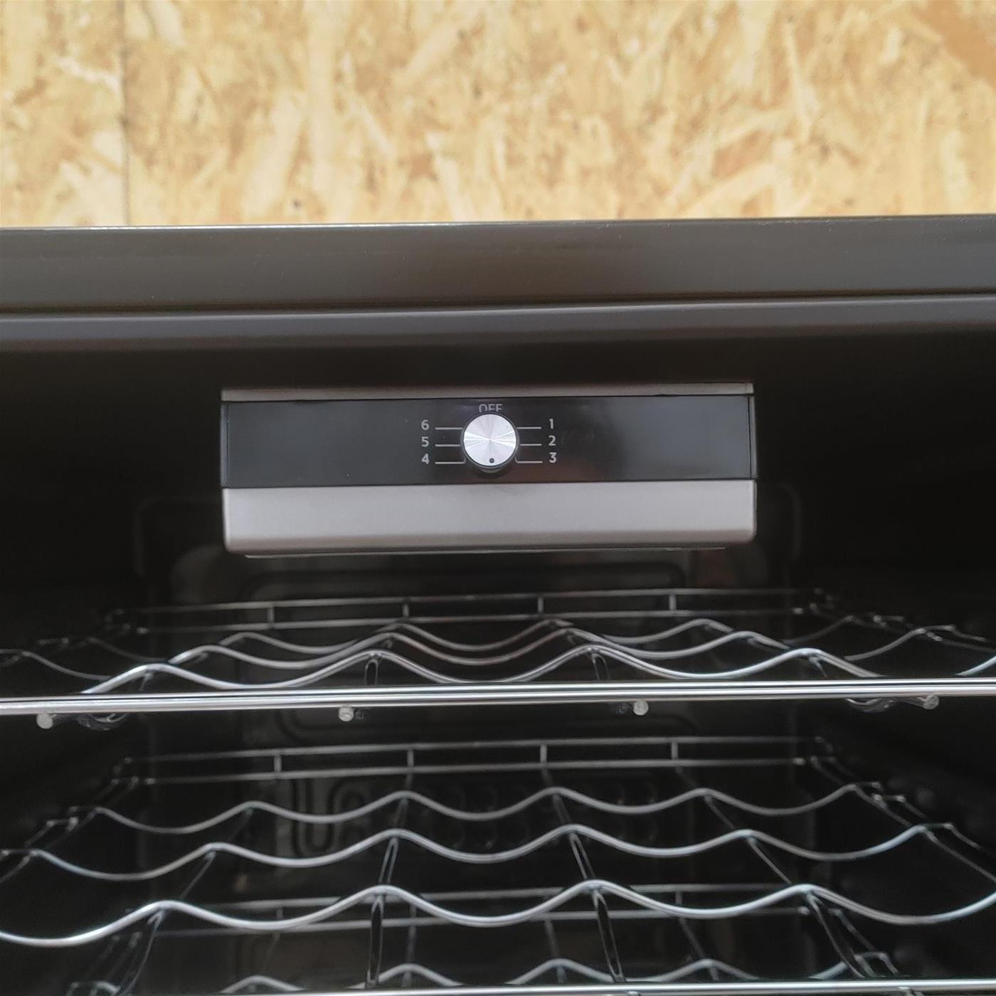 Candy DiVino CWC 150 EM/N Libera installazione Nero 41 bottiglia(e)